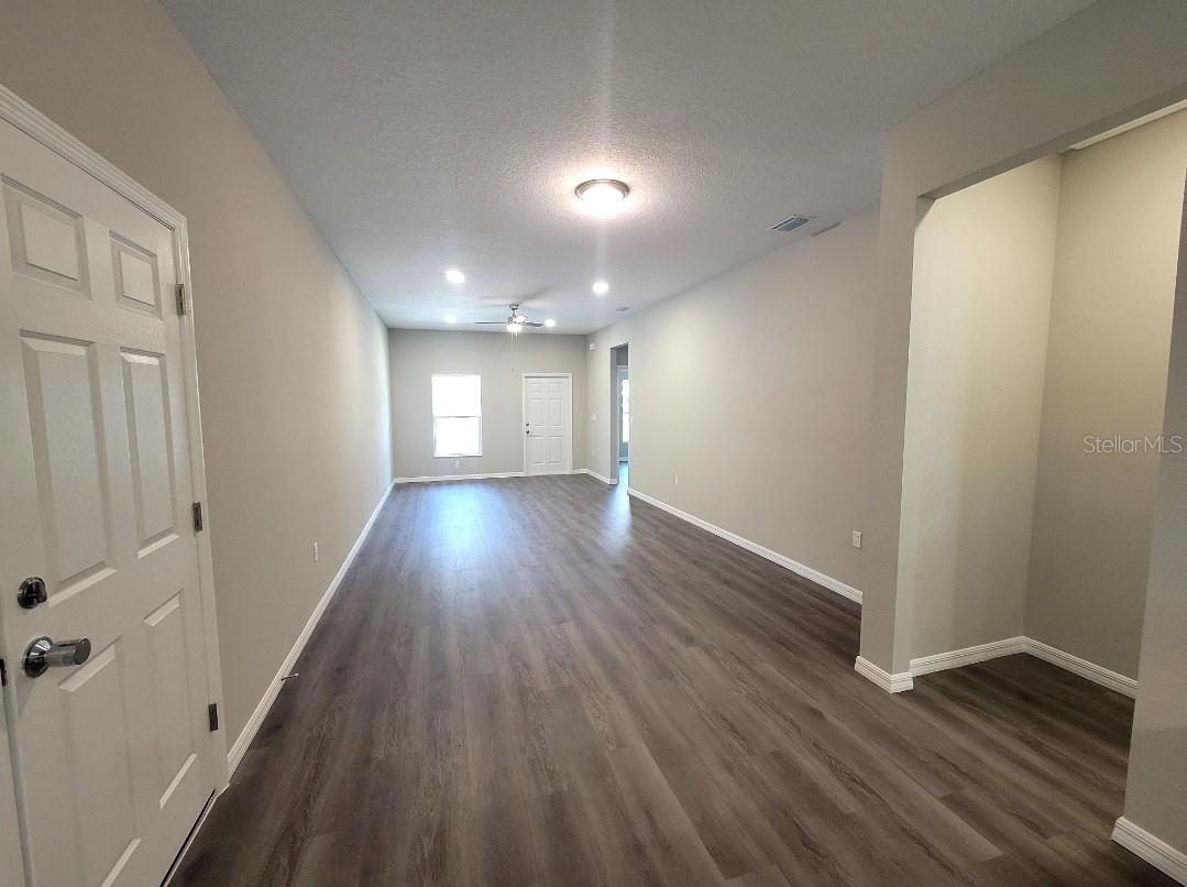 5025 FINDERS CT — photo 2