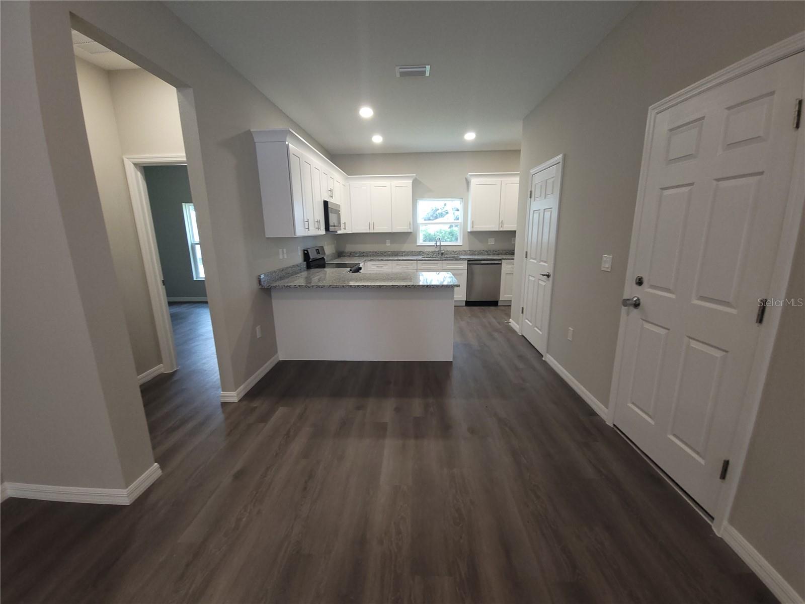 5025 FINDERS CT — photo 3