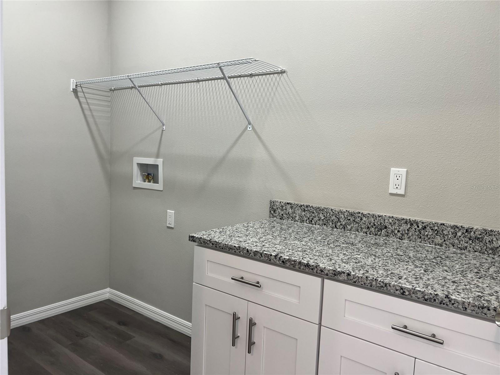 5008 FINDERS CT — photo 9