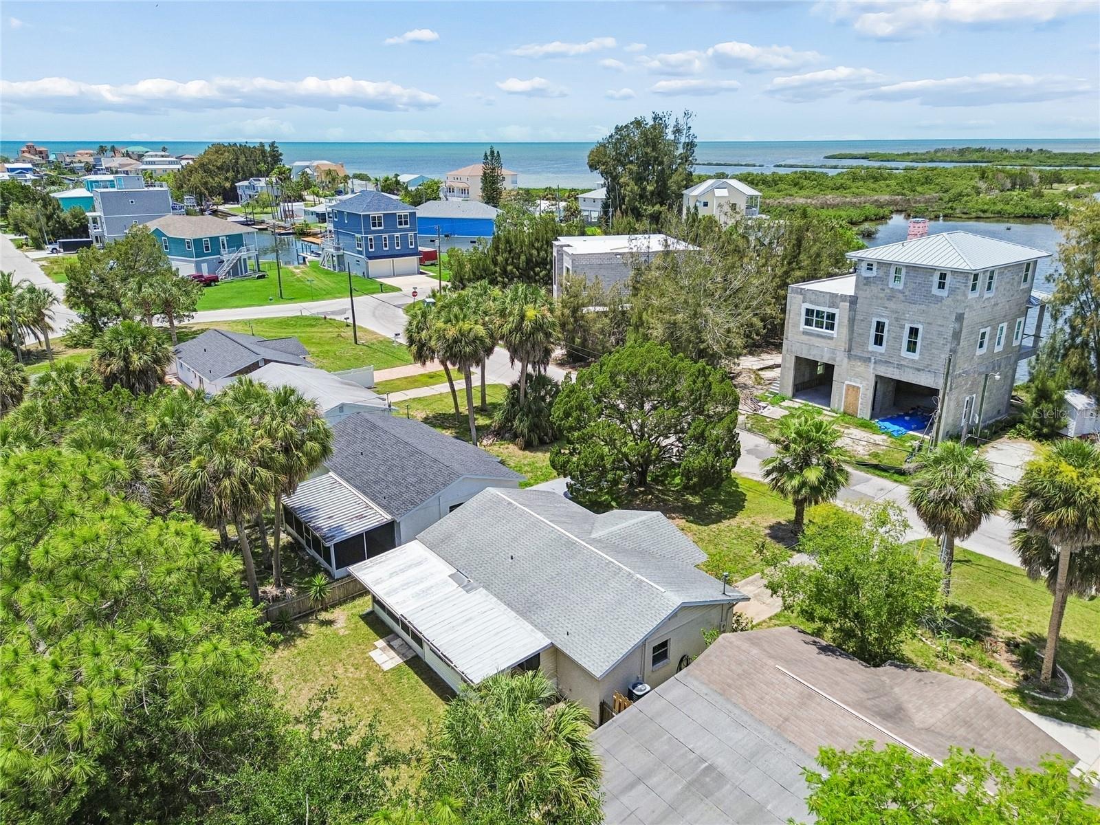 6826 DRIFTWOOD DR — photo 40