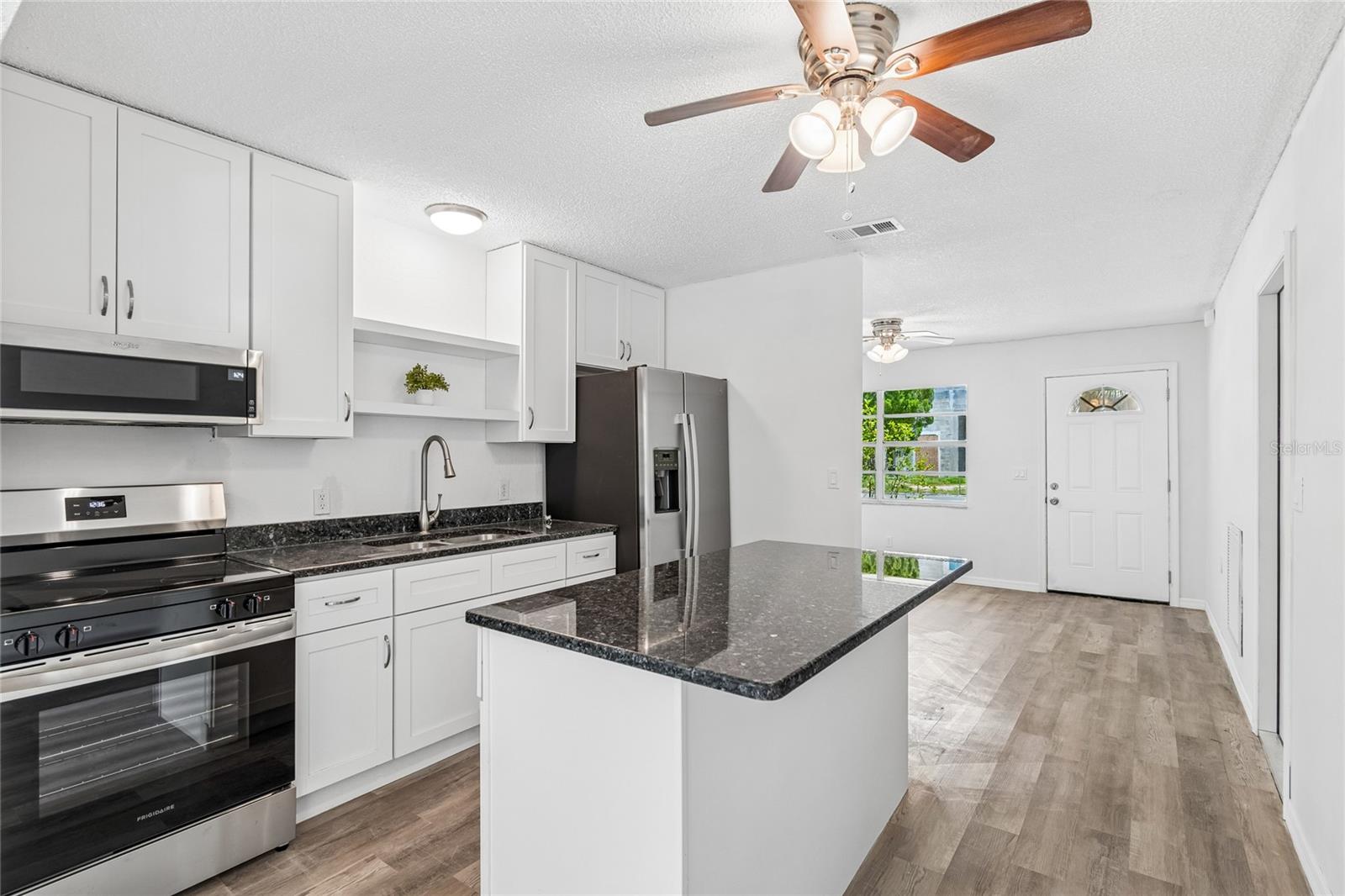 6826 DRIFTWOOD DR — photo 10