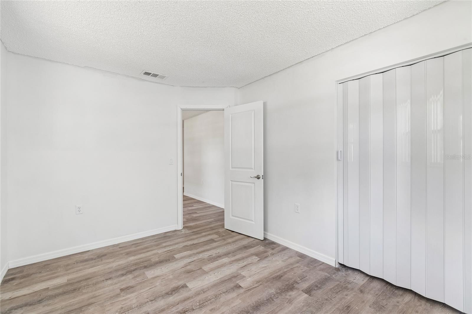 6826 DRIFTWOOD DR — photo 23