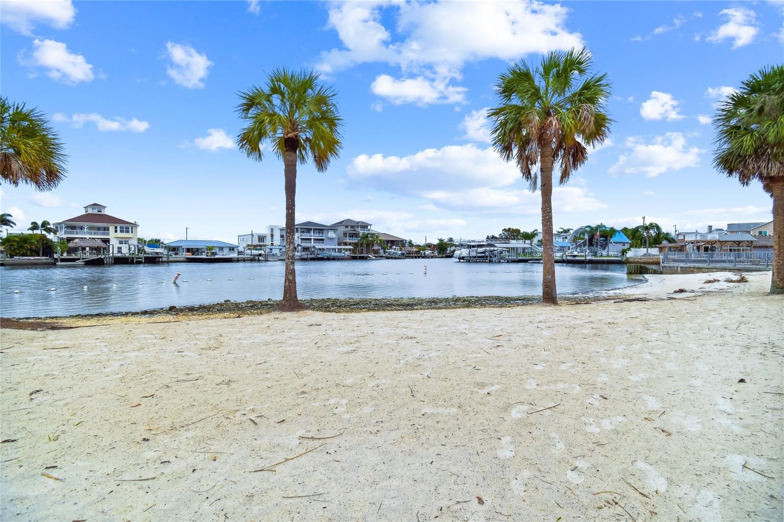 6826 DRIFTWOOD DR — photo 44