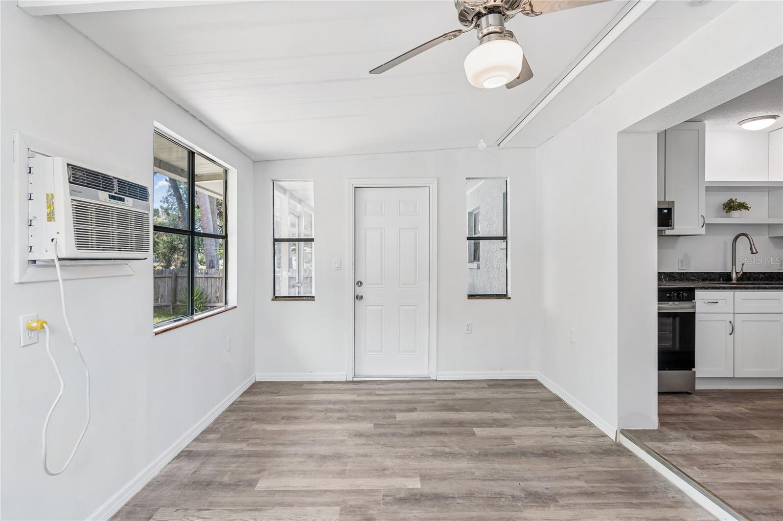 6826 DRIFTWOOD DR — photo 18