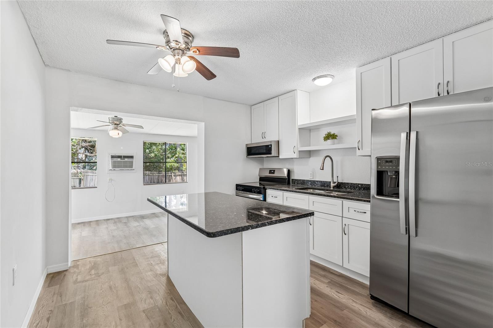 6826 DRIFTWOOD DR — photo 9