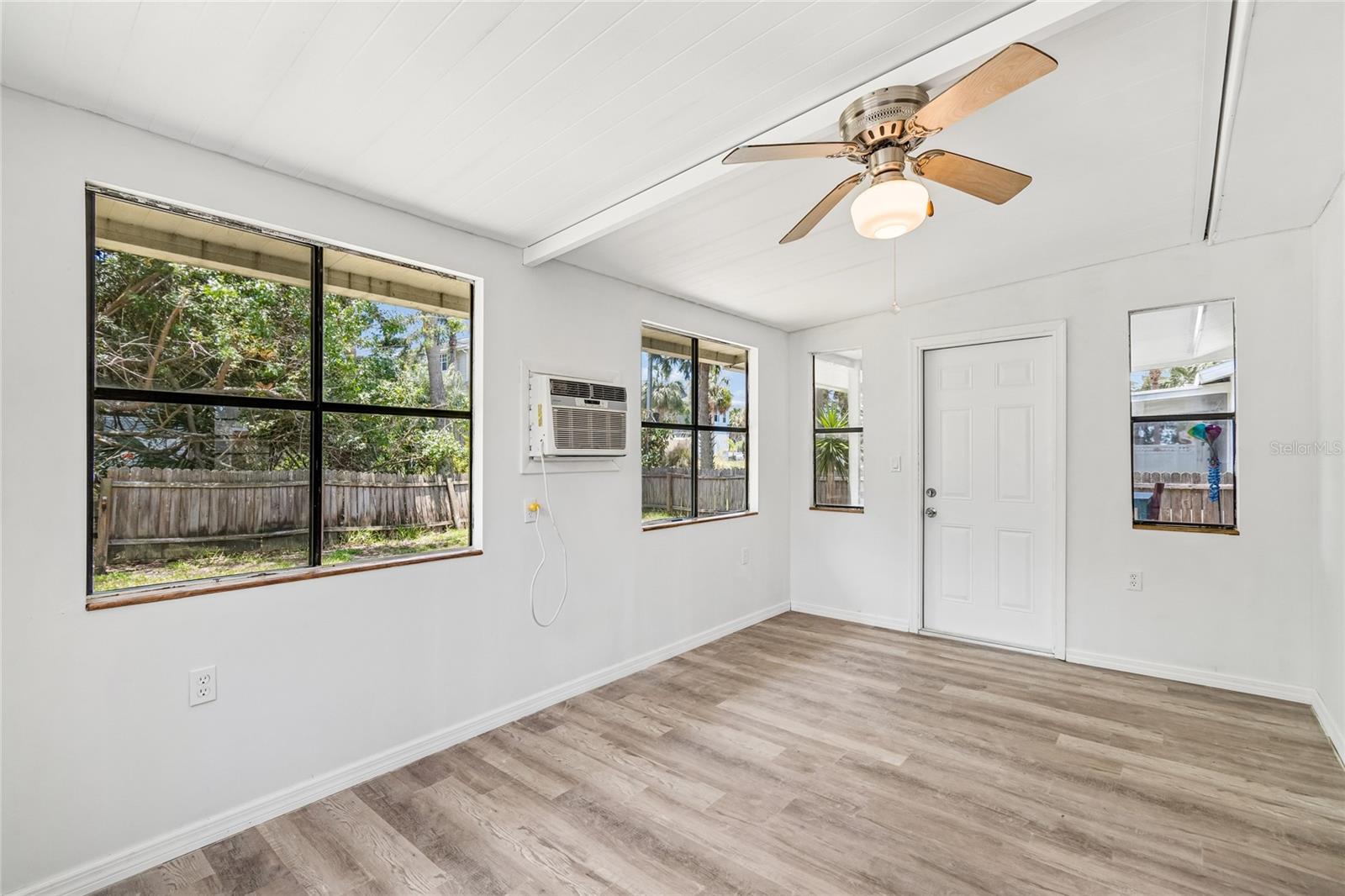 6826 DRIFTWOOD DR — photo 16