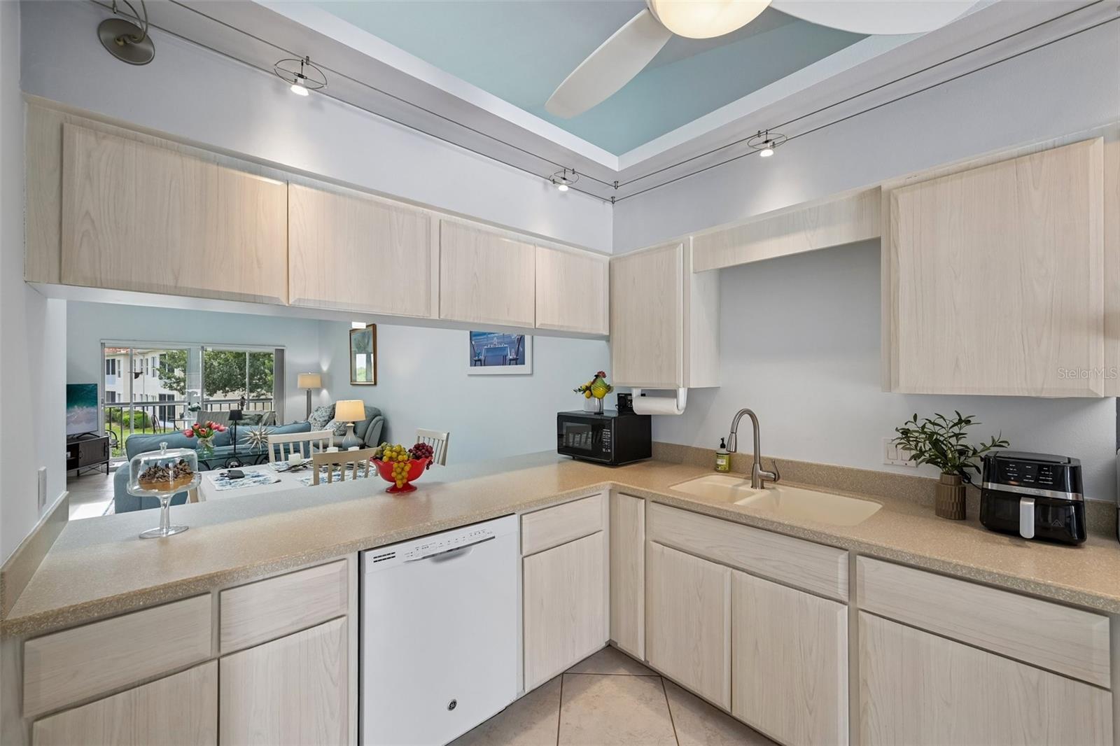 1041 CAPRI ISLES BLVD #209 — photo 11