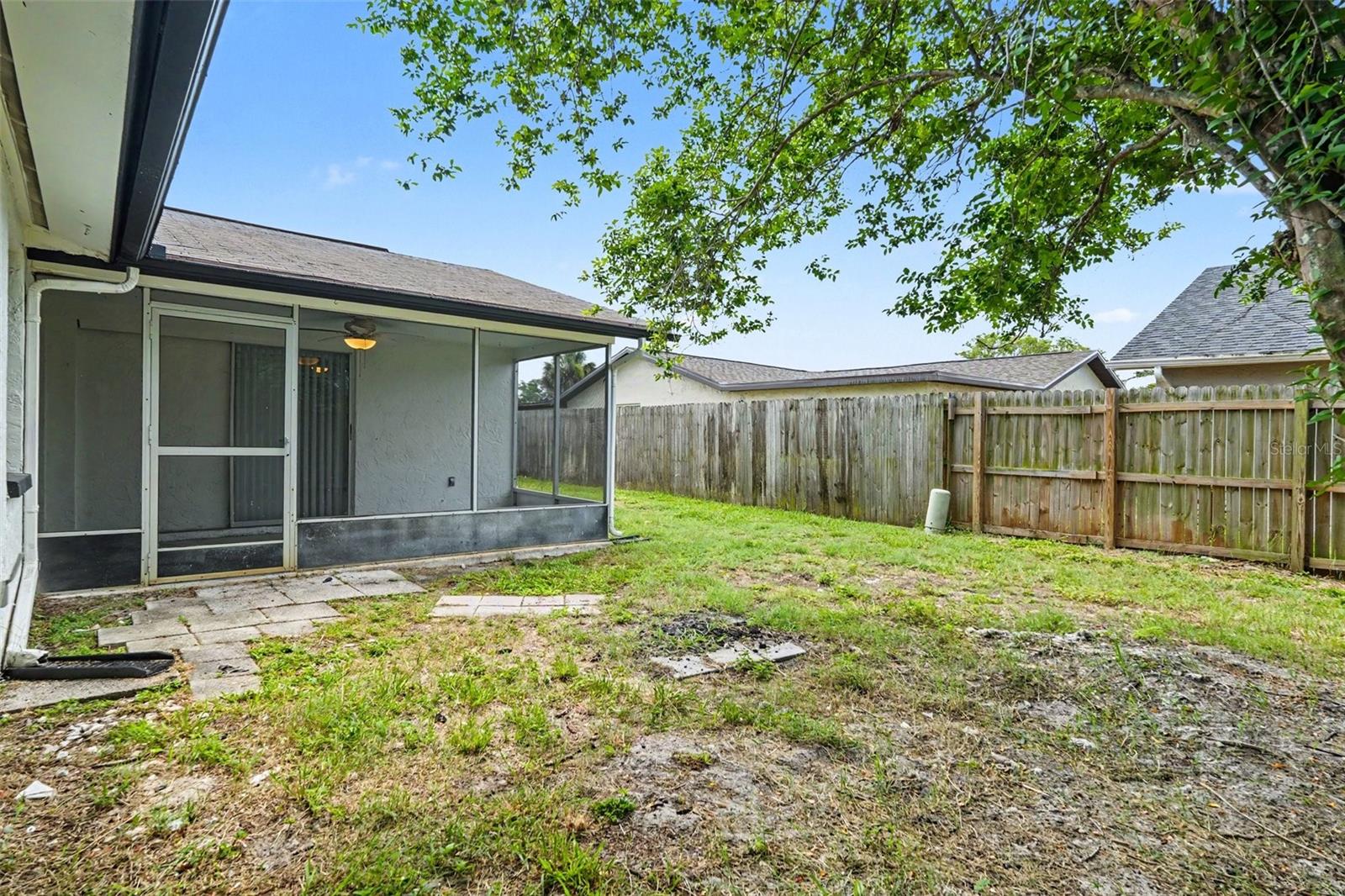 7030 INGLESIDE DR — photo 17