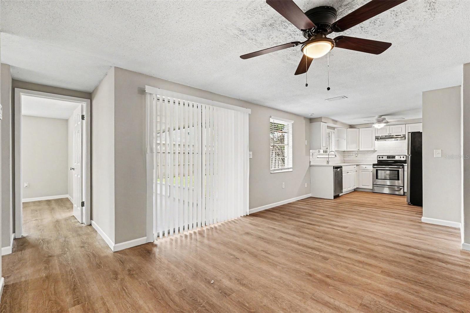7030 INGLESIDE DR — photo 7