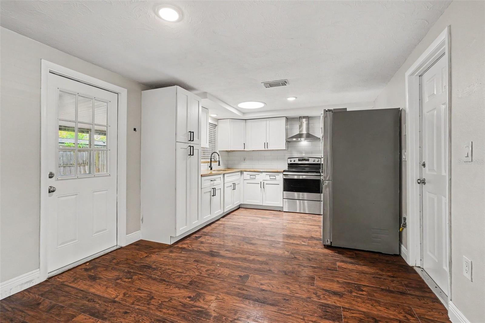 6244 6TH AVE — photo 7