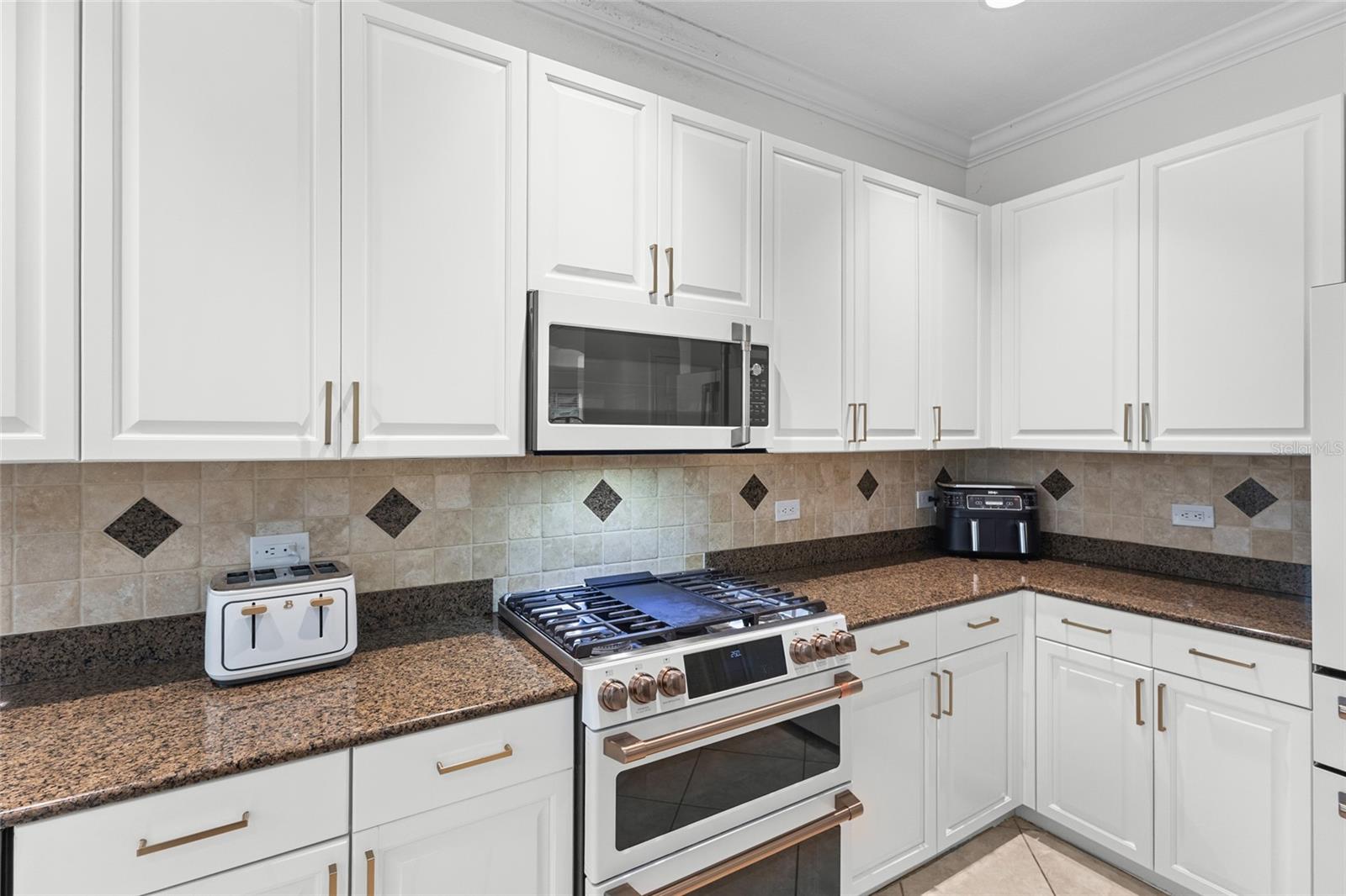 7627 DESERT INN WAY — photo 14