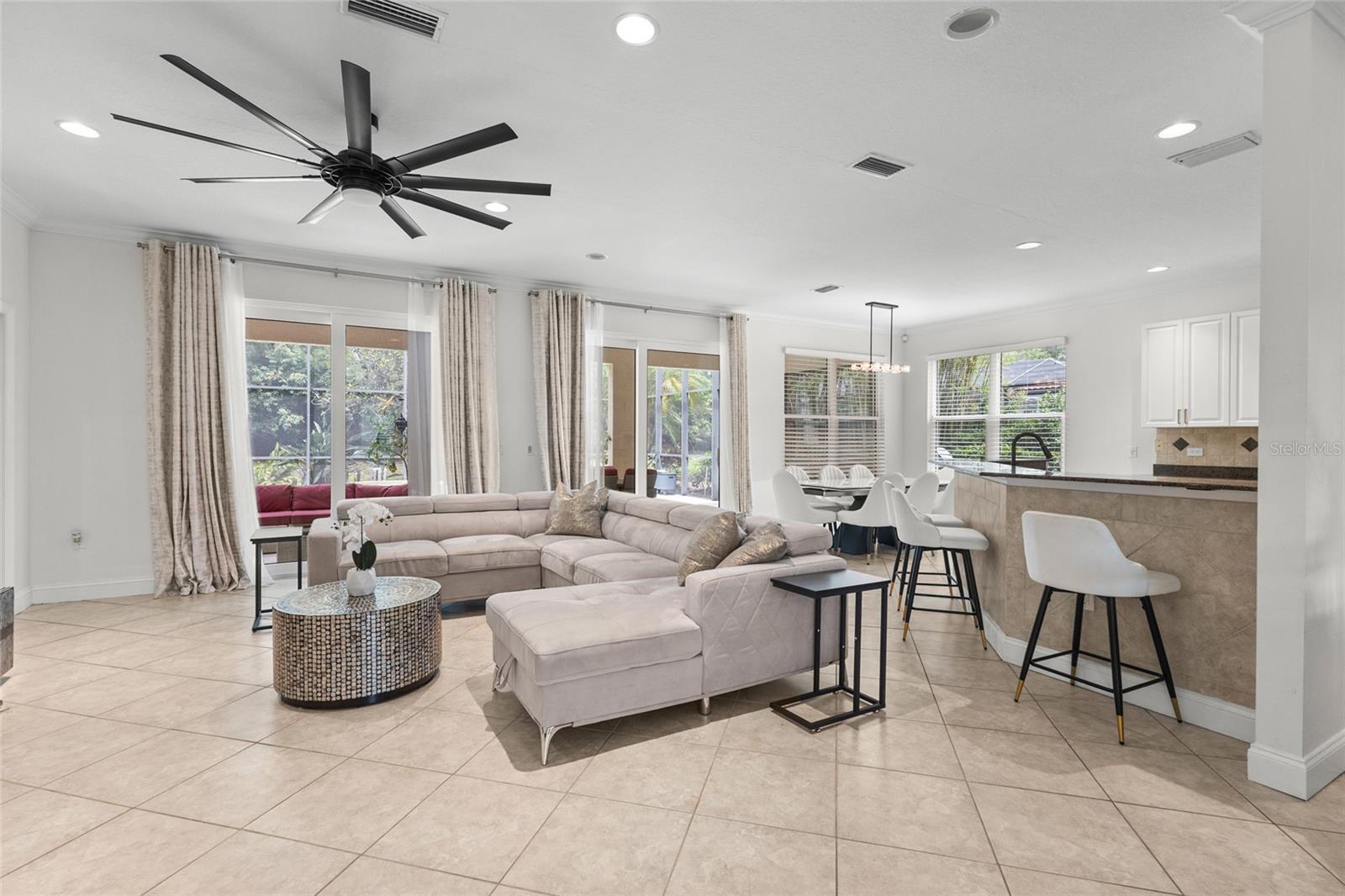 7627 DESERT INN WAY — photo 8