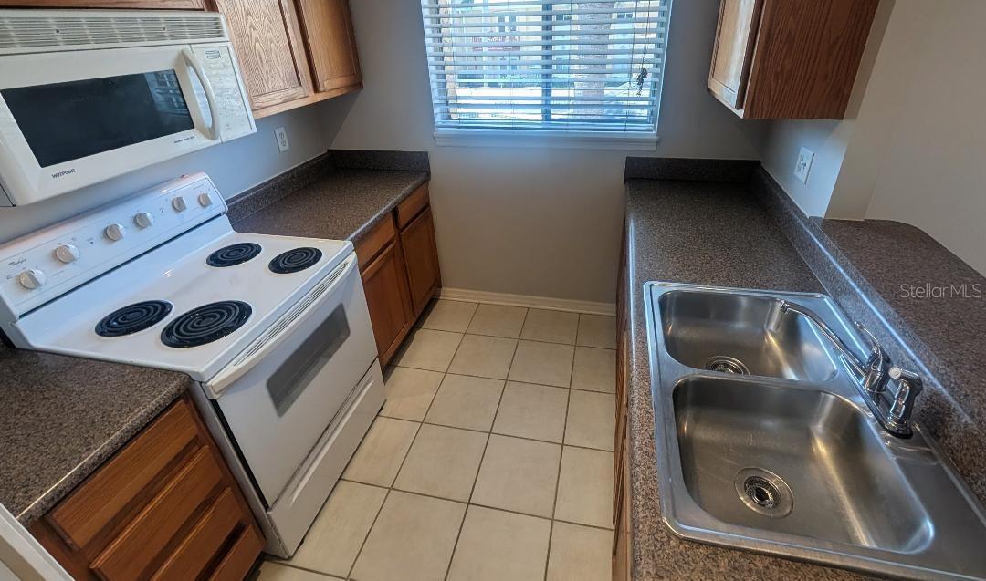 1841 PARAKEET WAY #1101 — photo 8