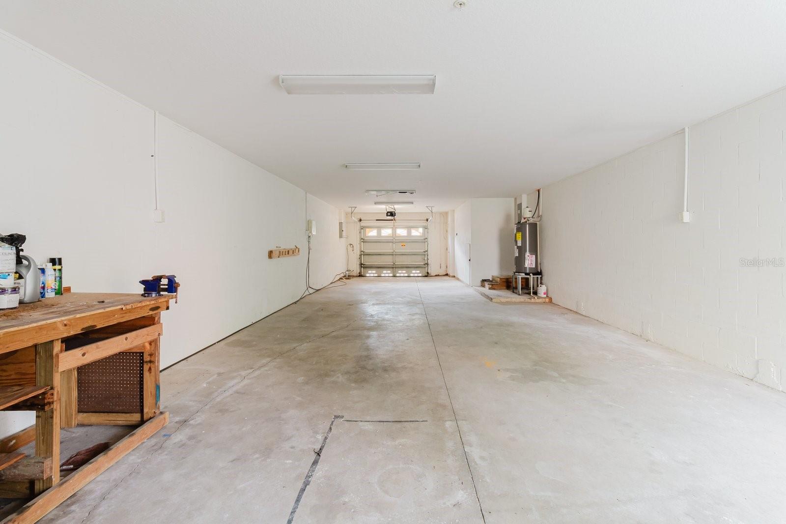6825 S KISSIMMEE ST — photo 36