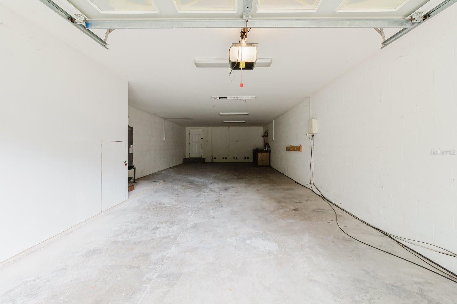 6825 S KISSIMMEE ST — photo 38