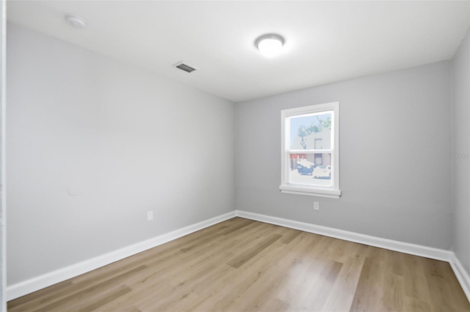 1416 E MOHAWK AVE — photo 27