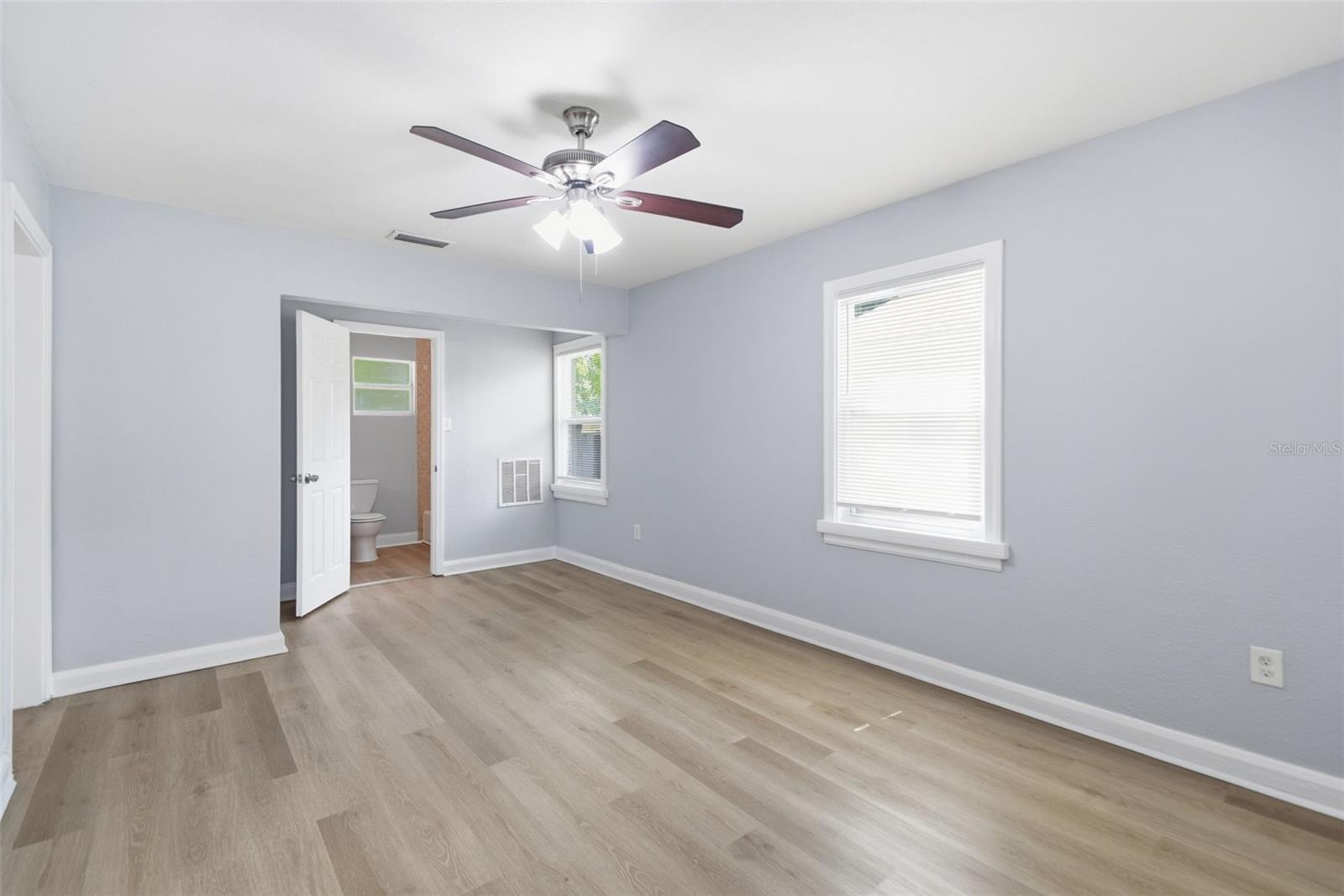 1416 E MOHAWK AVE — photo 19