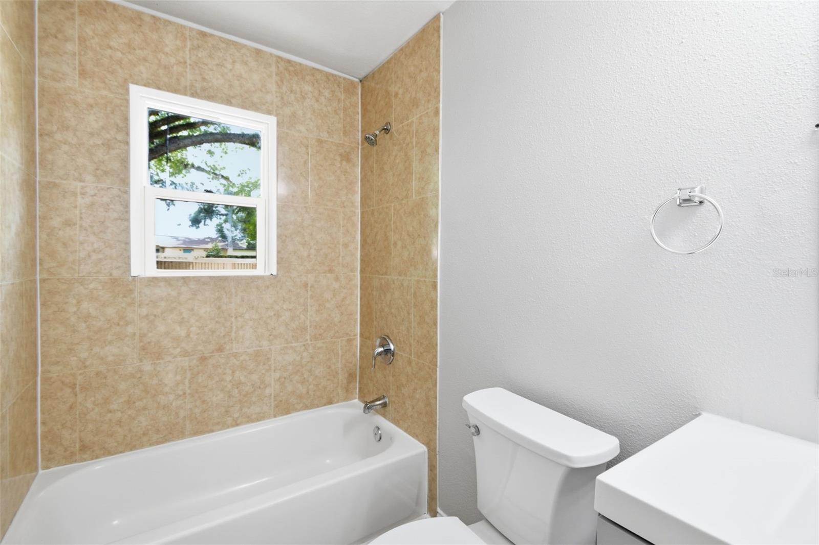 1416 E MOHAWK AVE — photo 36