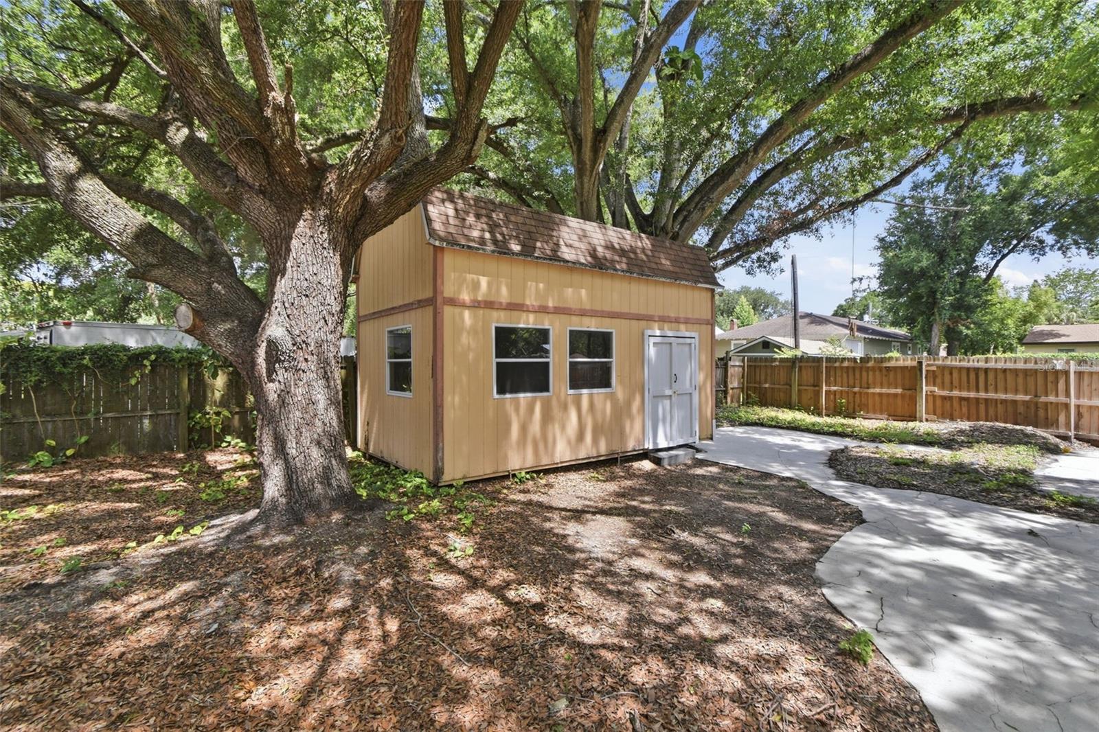 1416 E MOHAWK AVE — photo 41