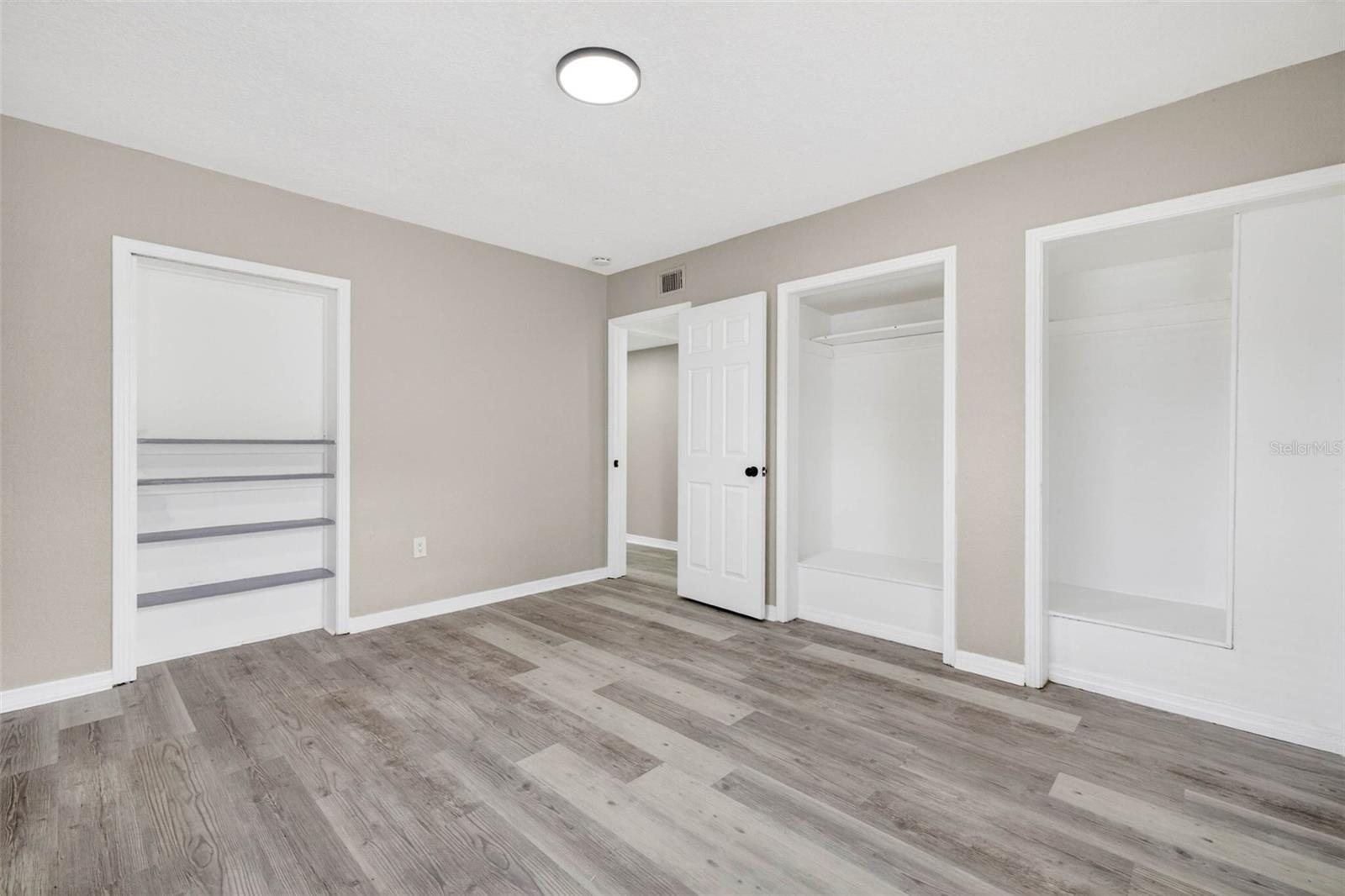1601 E PARIS ST — photo 39