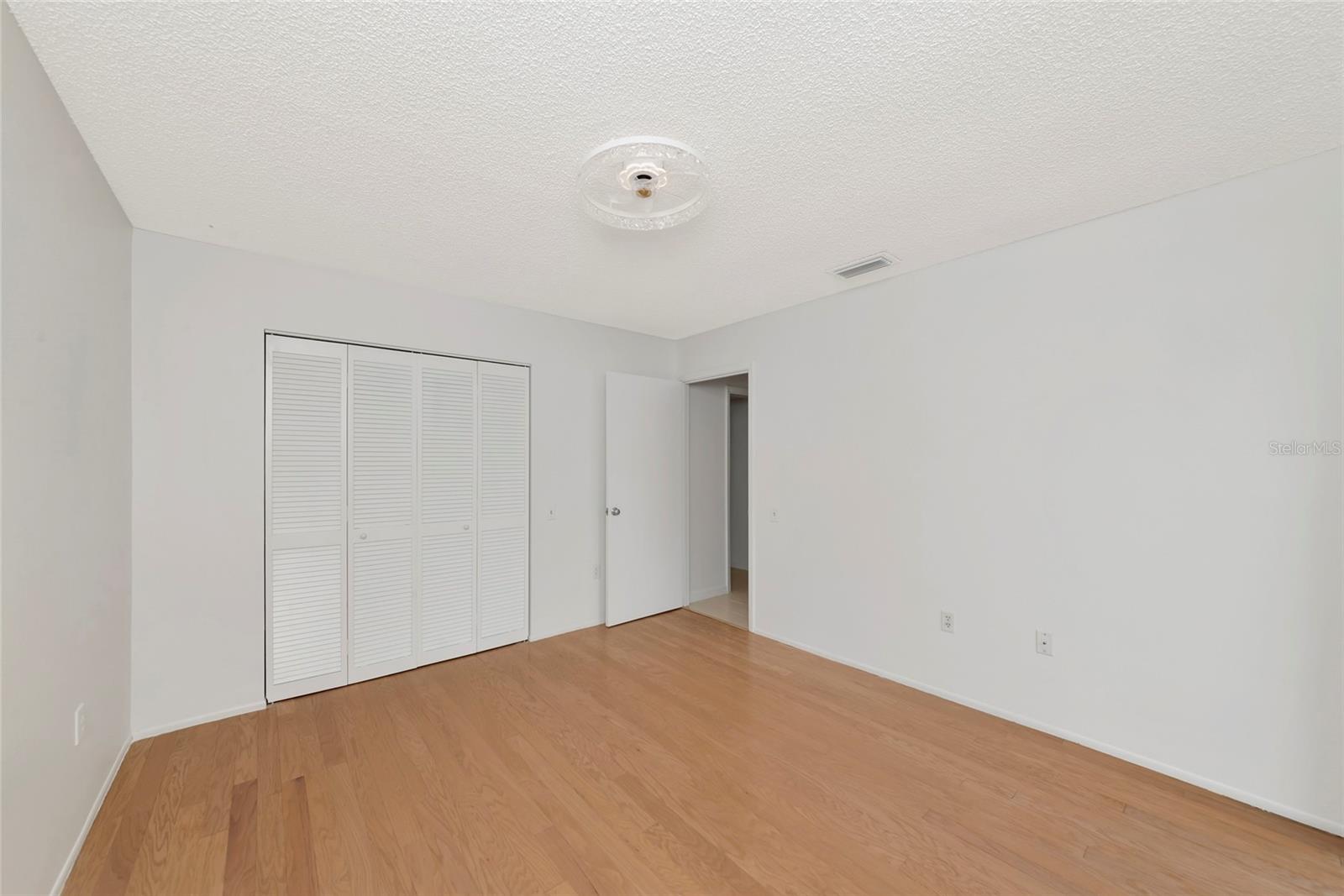 116 WOODLAND PL #116 — photo 32