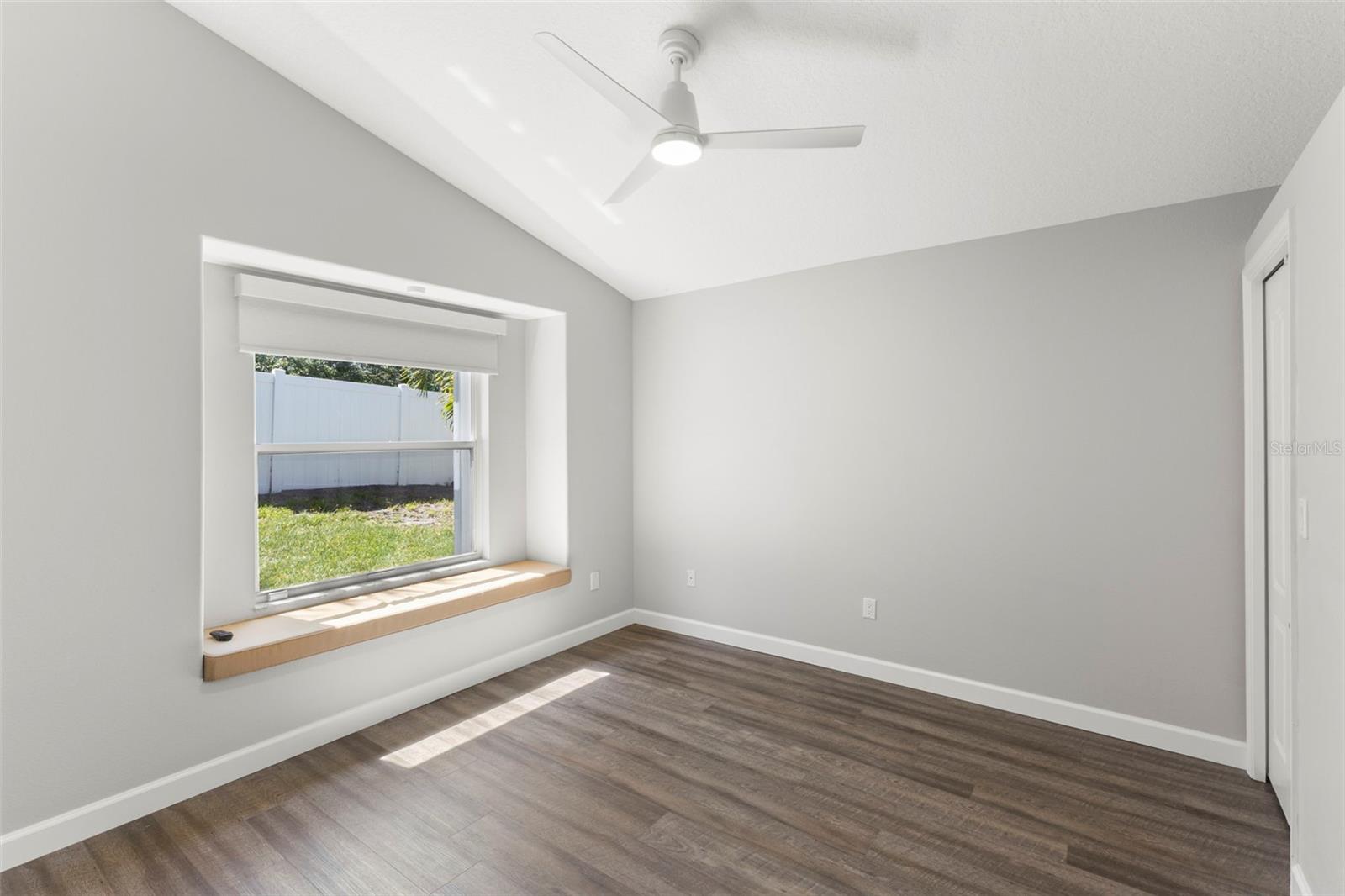 695 SALT LAKE DR — photo 52