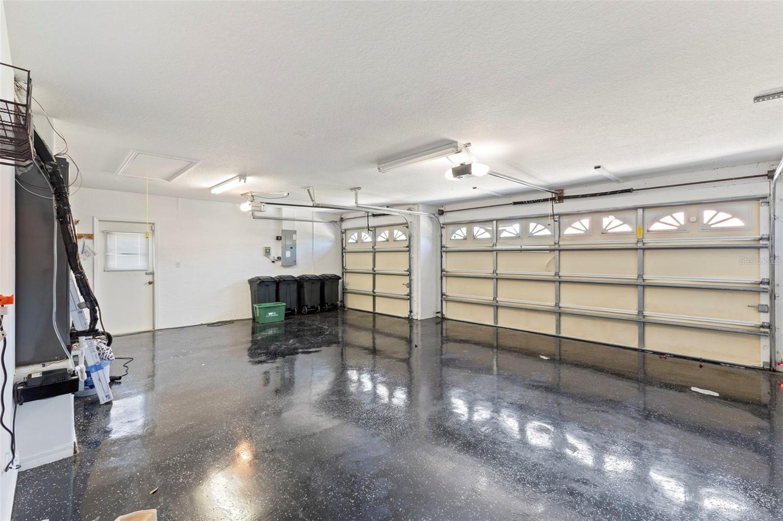 695 SALT LAKE DR — photo 58
