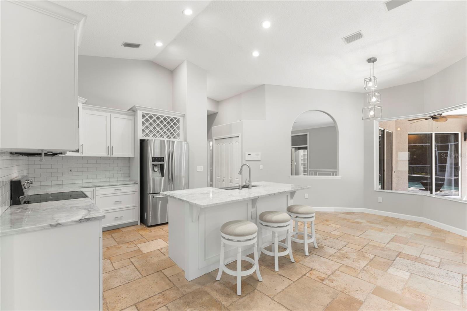 695 SALT LAKE DR — photo 19