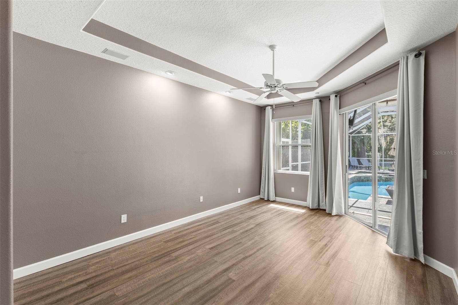 695 SALT LAKE DR — photo 33