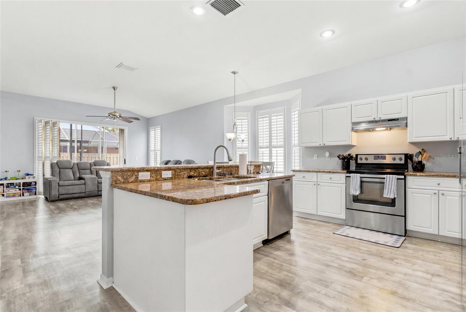 4613 CORSAGE DR — photo 31