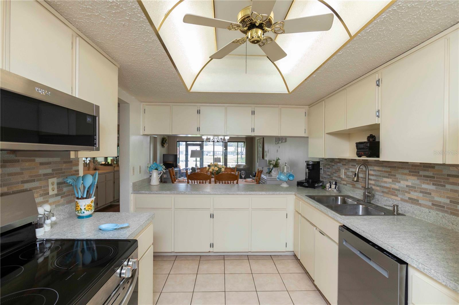 7614 RADCLIFFE CIR #B109 — photo 8
