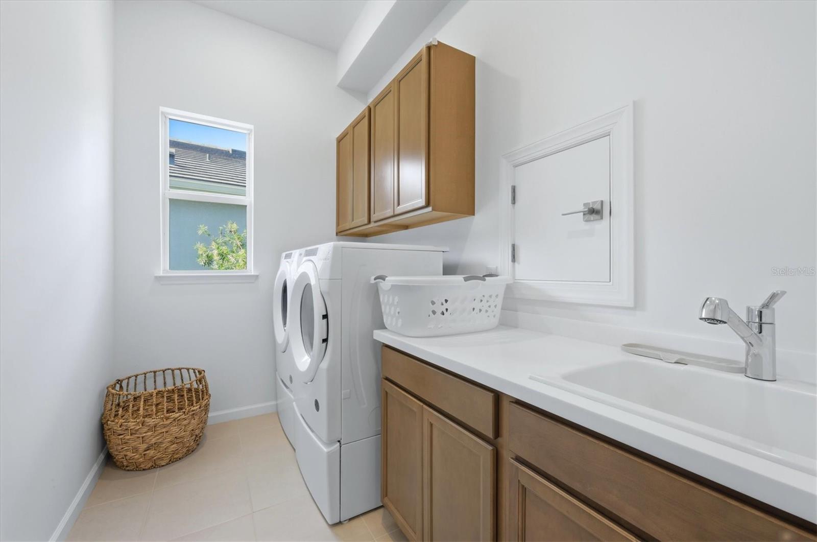 29248 CORAL HARBOUR DR — photo 29