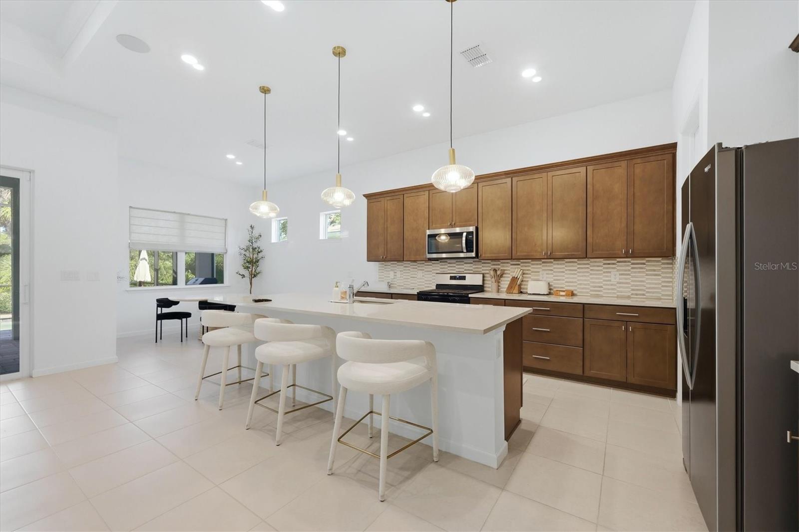 29248 CORAL HARBOUR DR — photo 12