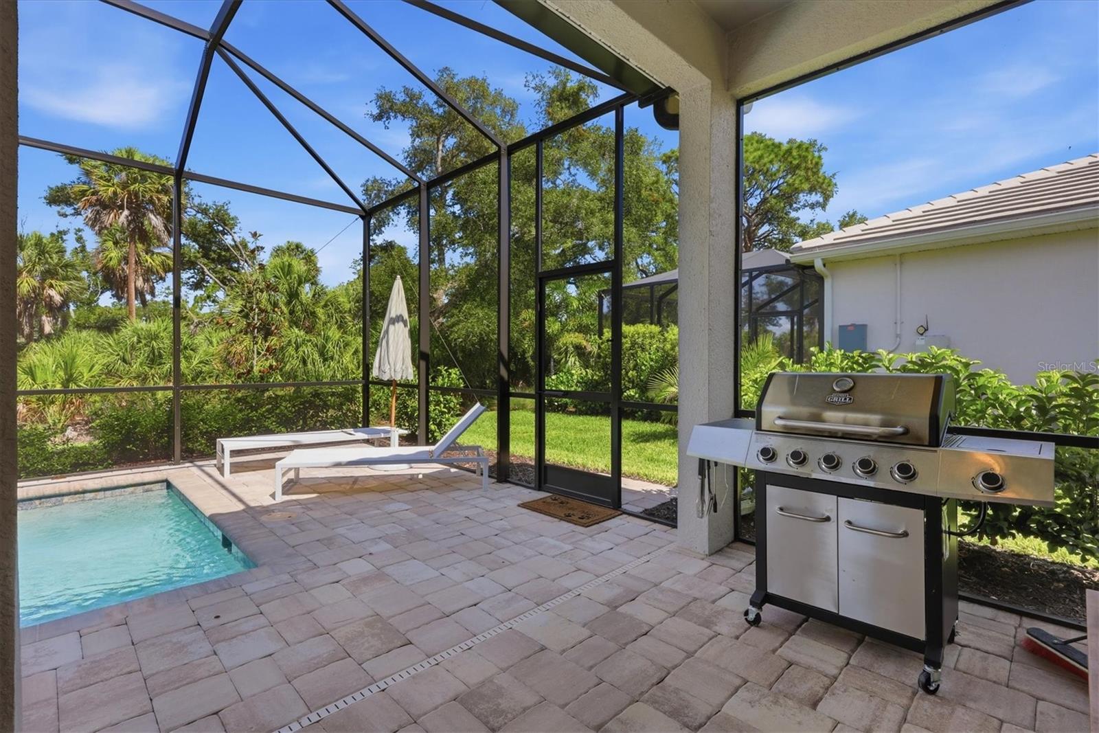 29248 CORAL HARBOUR DR — photo 33