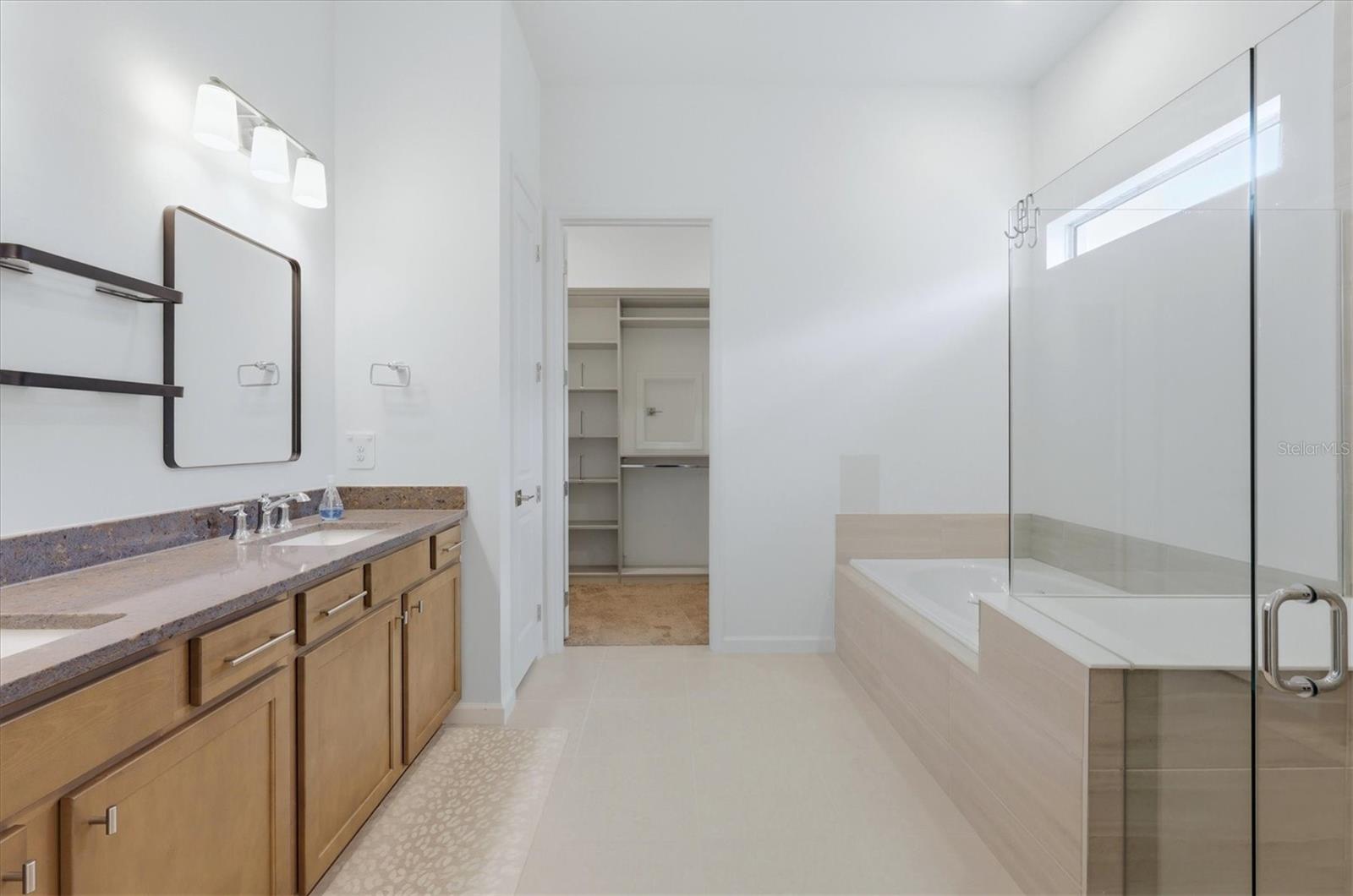 29248 CORAL HARBOUR DR — photo 23
