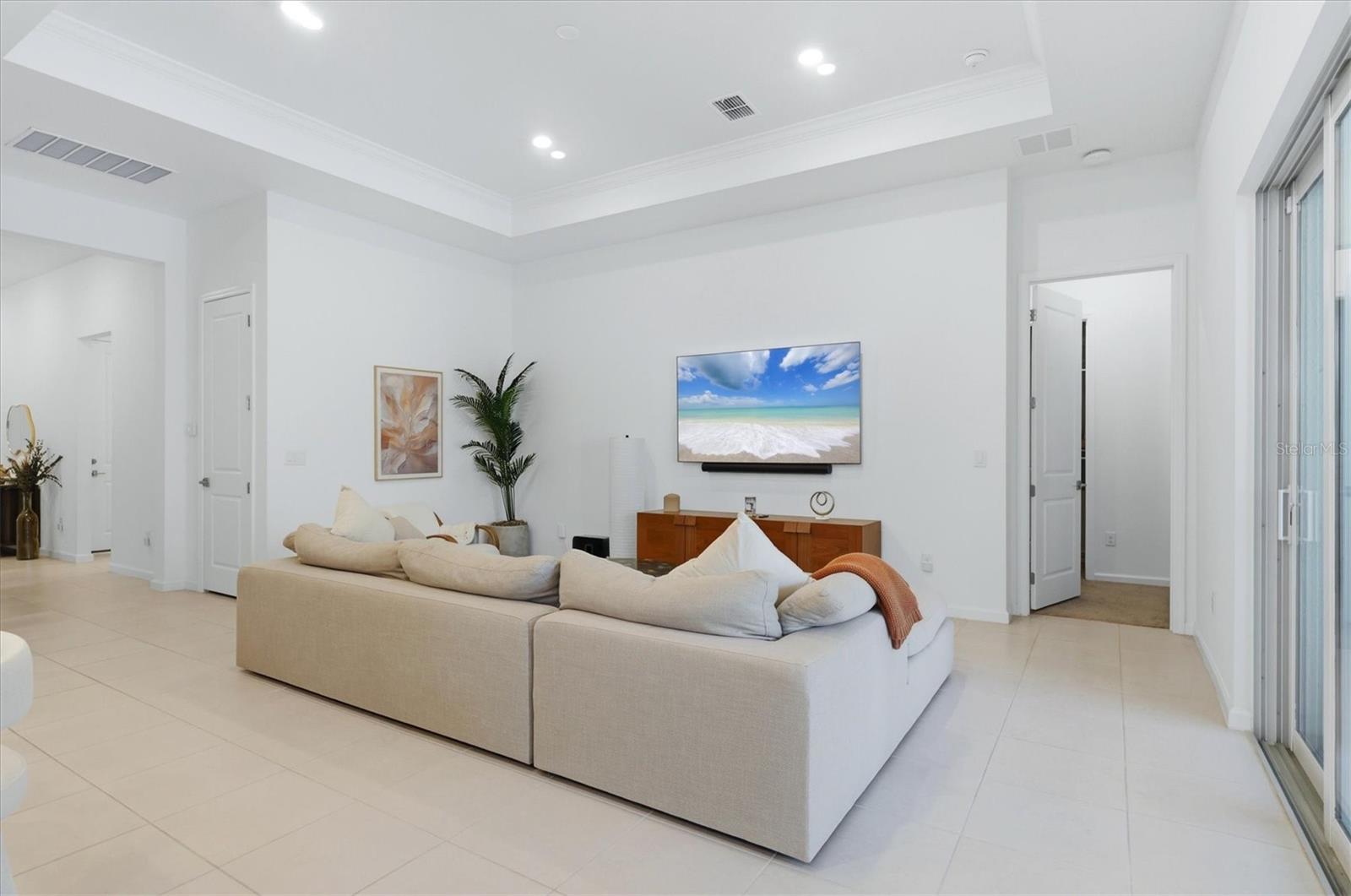 29248 CORAL HARBOUR DR — photo 9