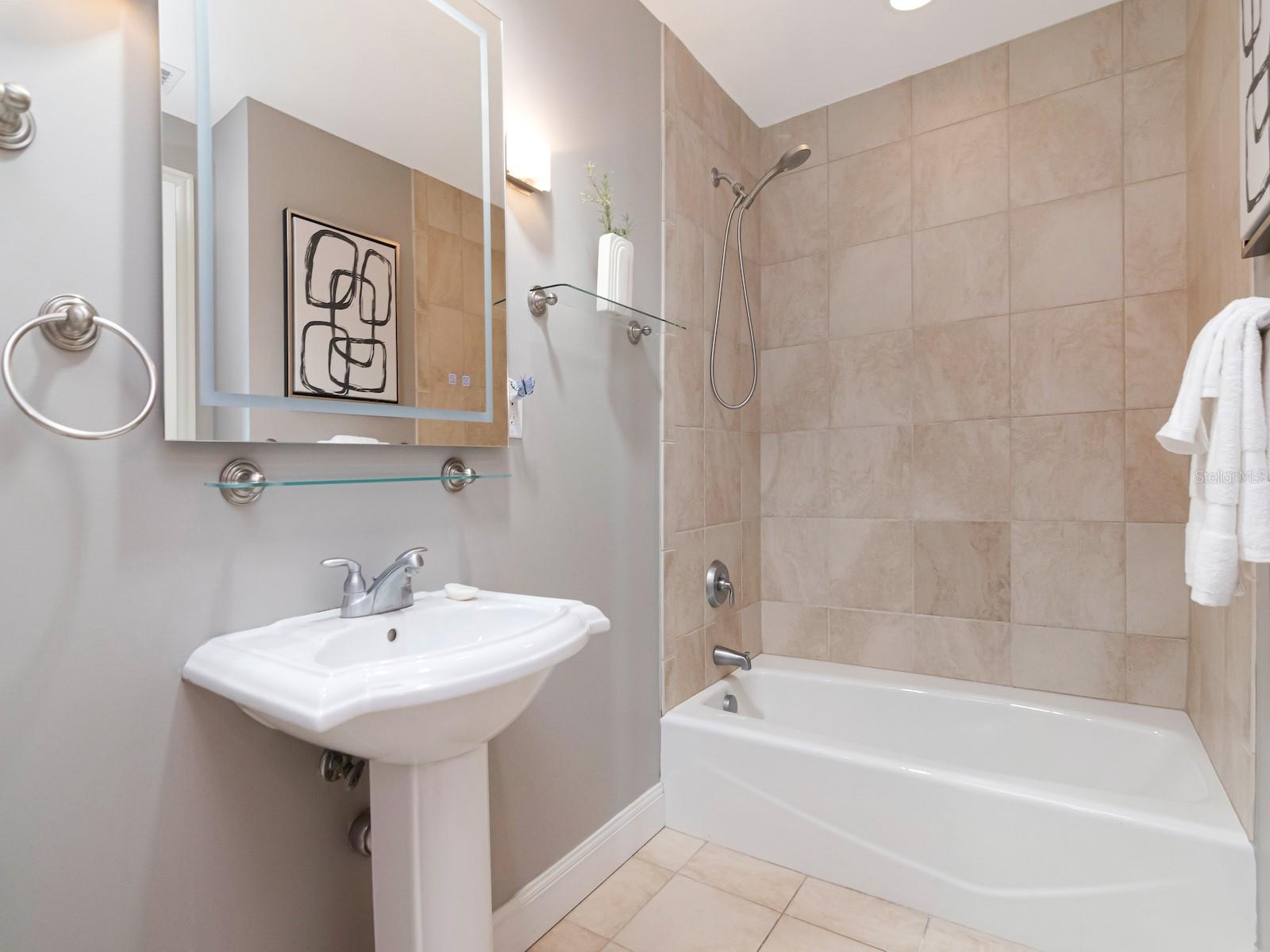 450 KNIGHTS RUN AVE #1501 — photo 28
