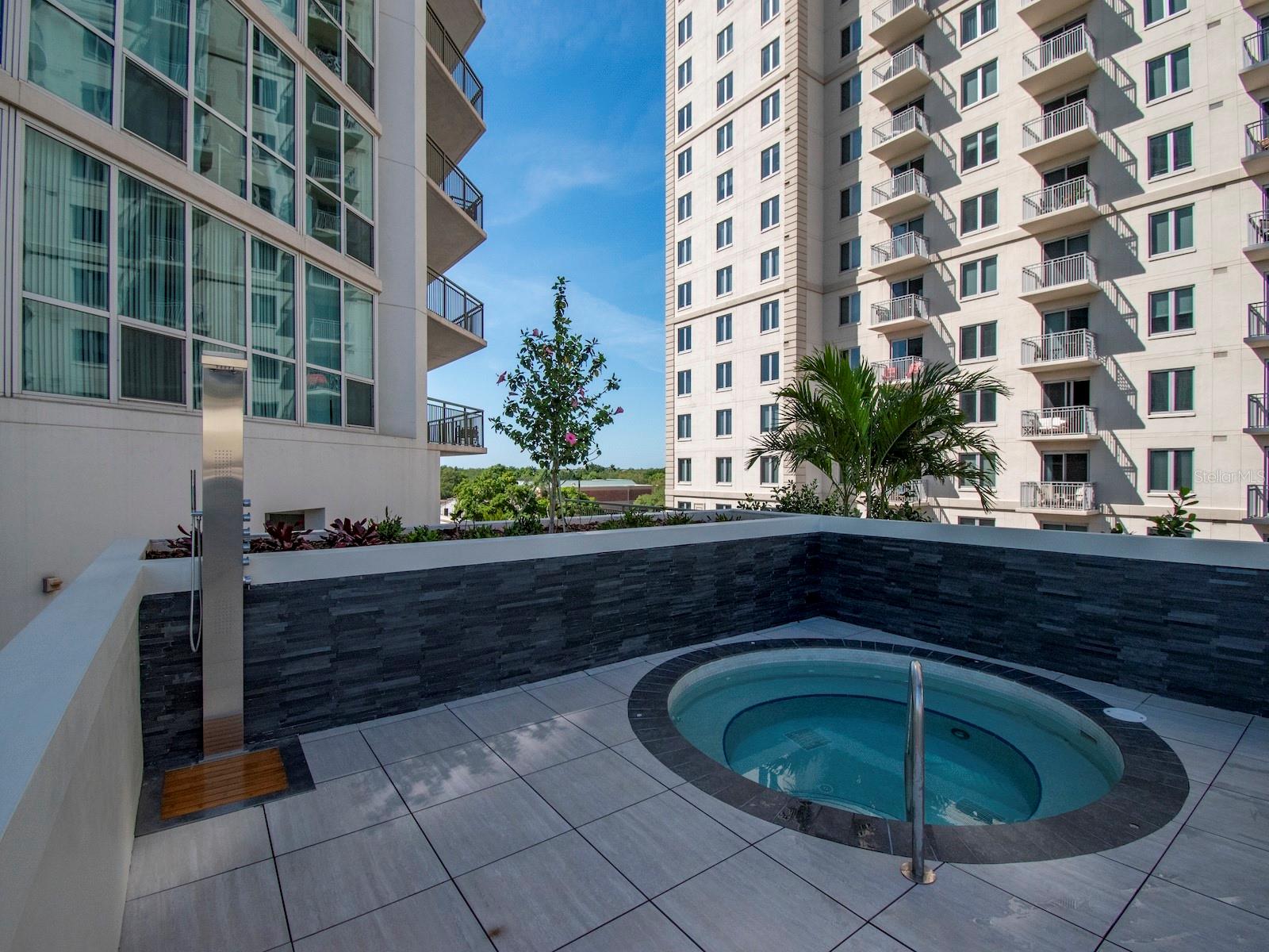 450 KNIGHTS RUN AVE #1501 — photo 94
