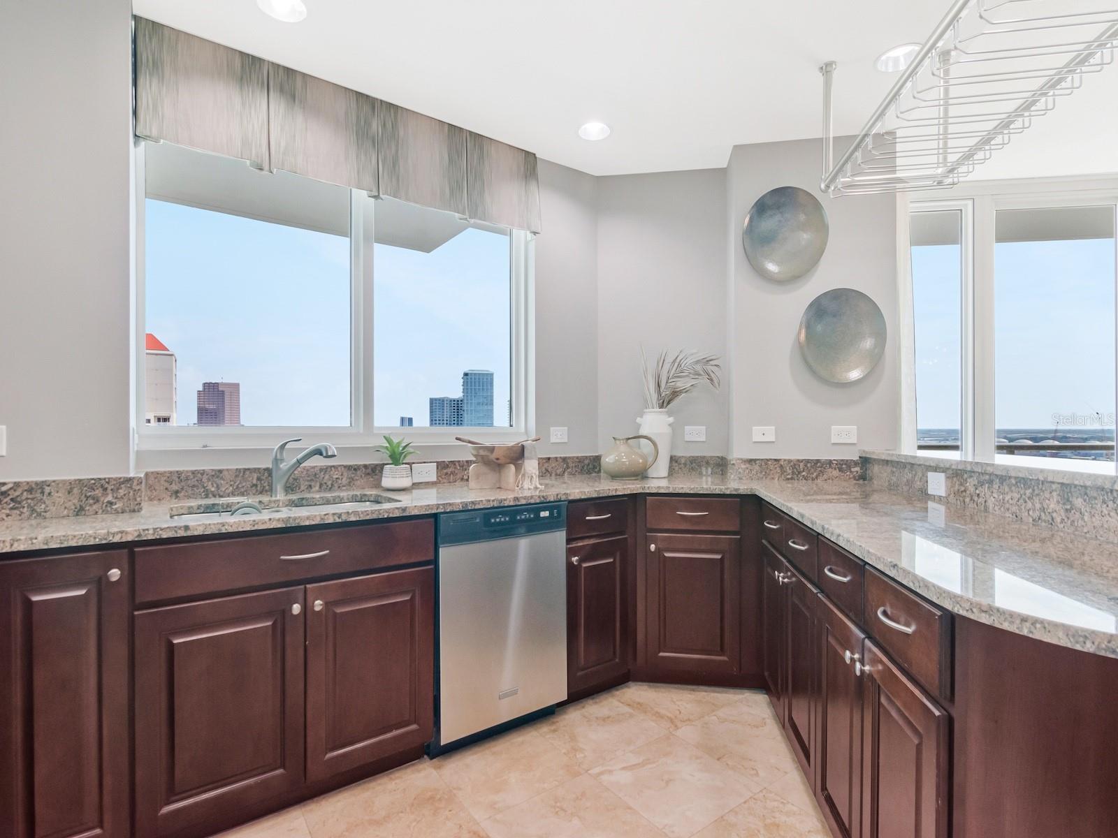 450 KNIGHTS RUN AVE #1501 — photo 15