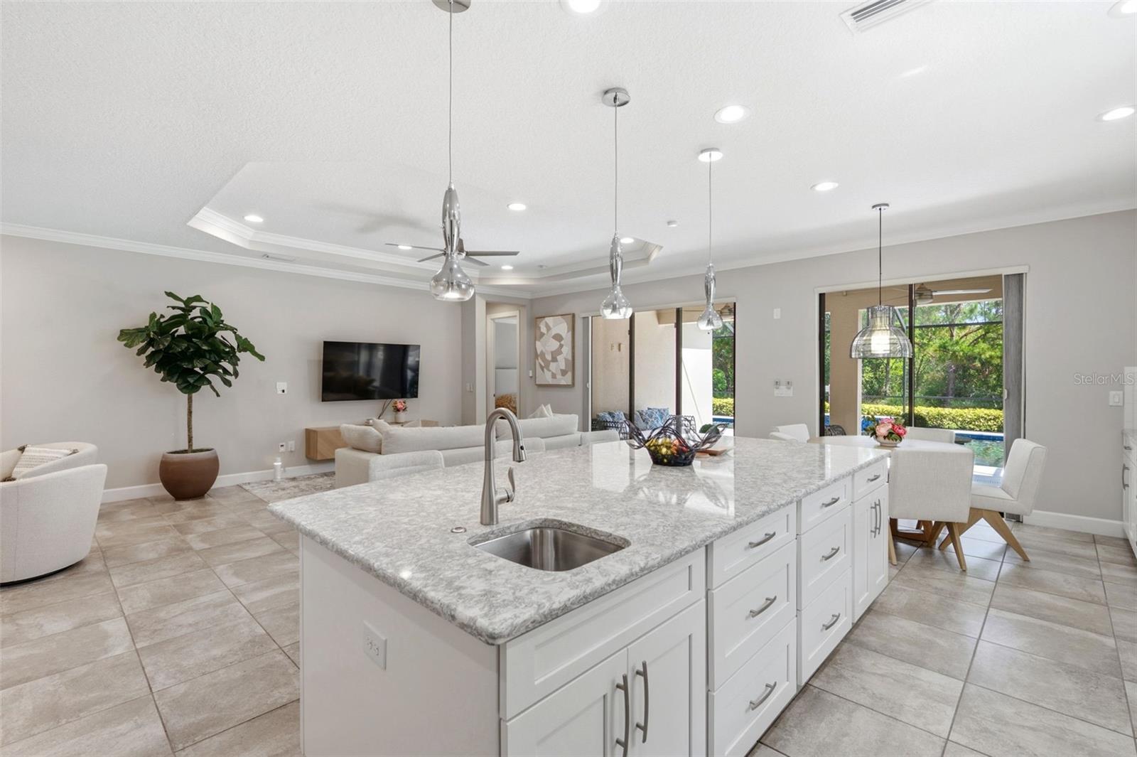 9750 HIGHLAND PARK PL — photo 33