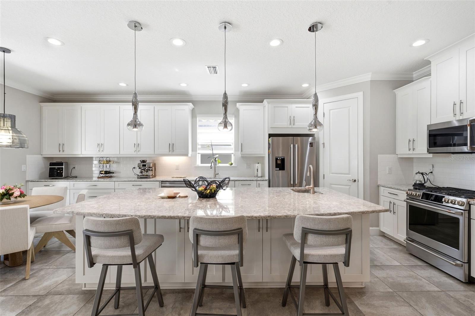 9750 HIGHLAND PARK PL — photo 37