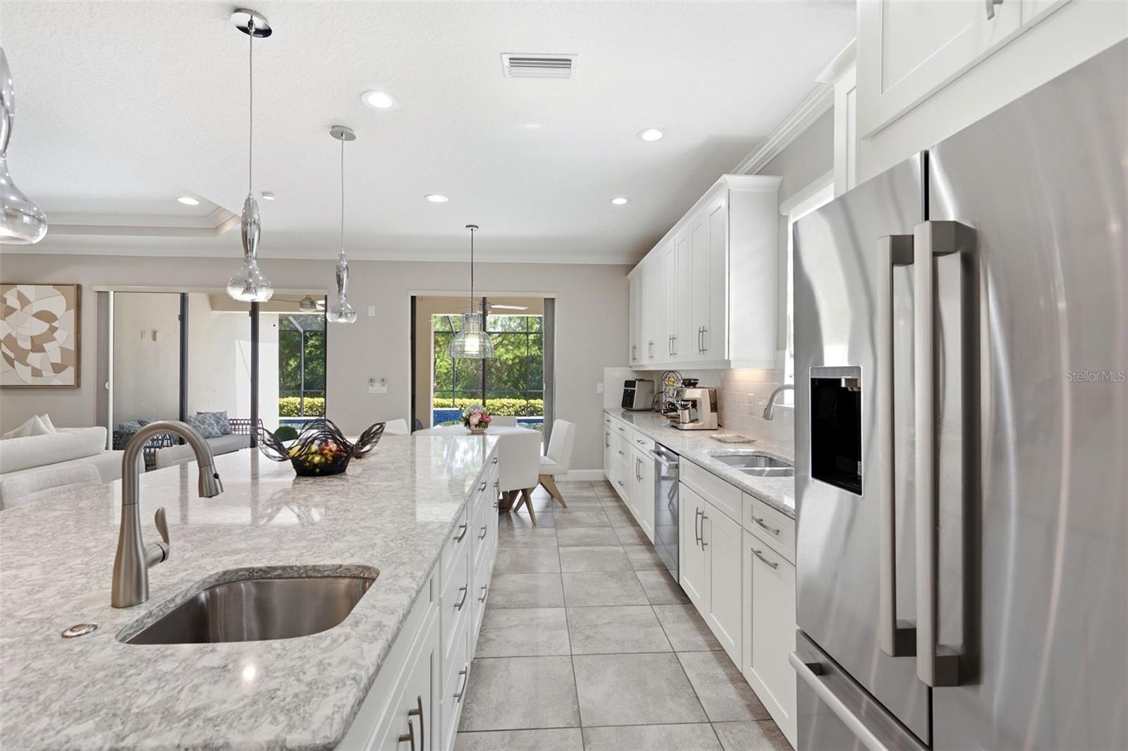 9750 HIGHLAND PARK PL — photo 34