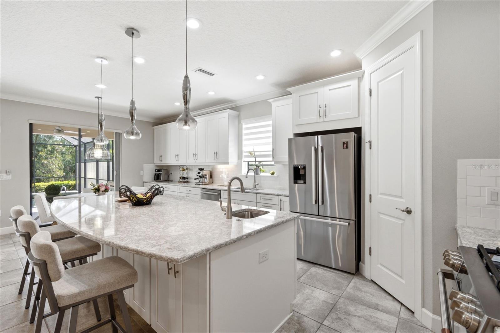 9750 HIGHLAND PARK PL — photo 35
