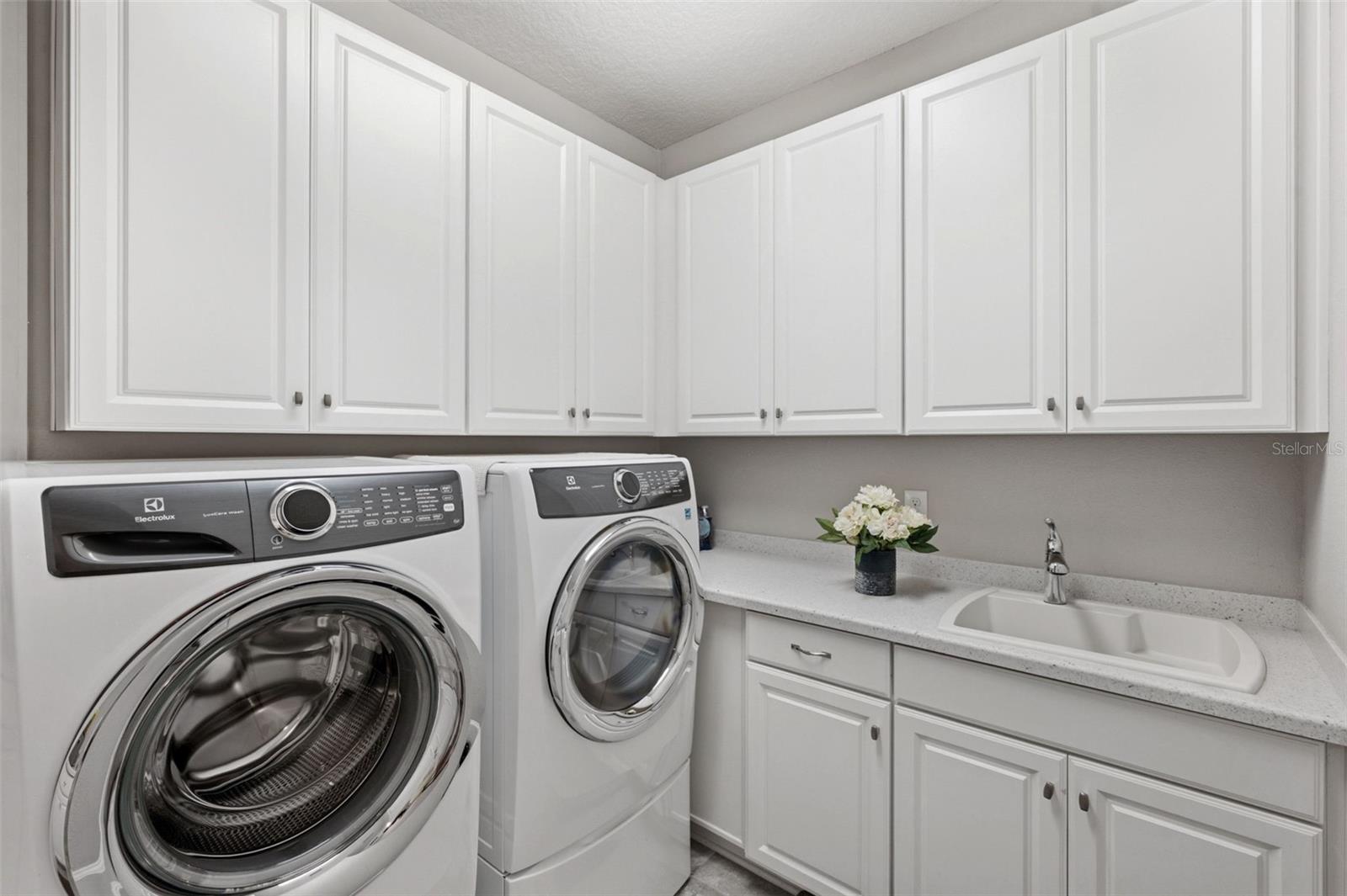 9750 HIGHLAND PARK PL — photo 10