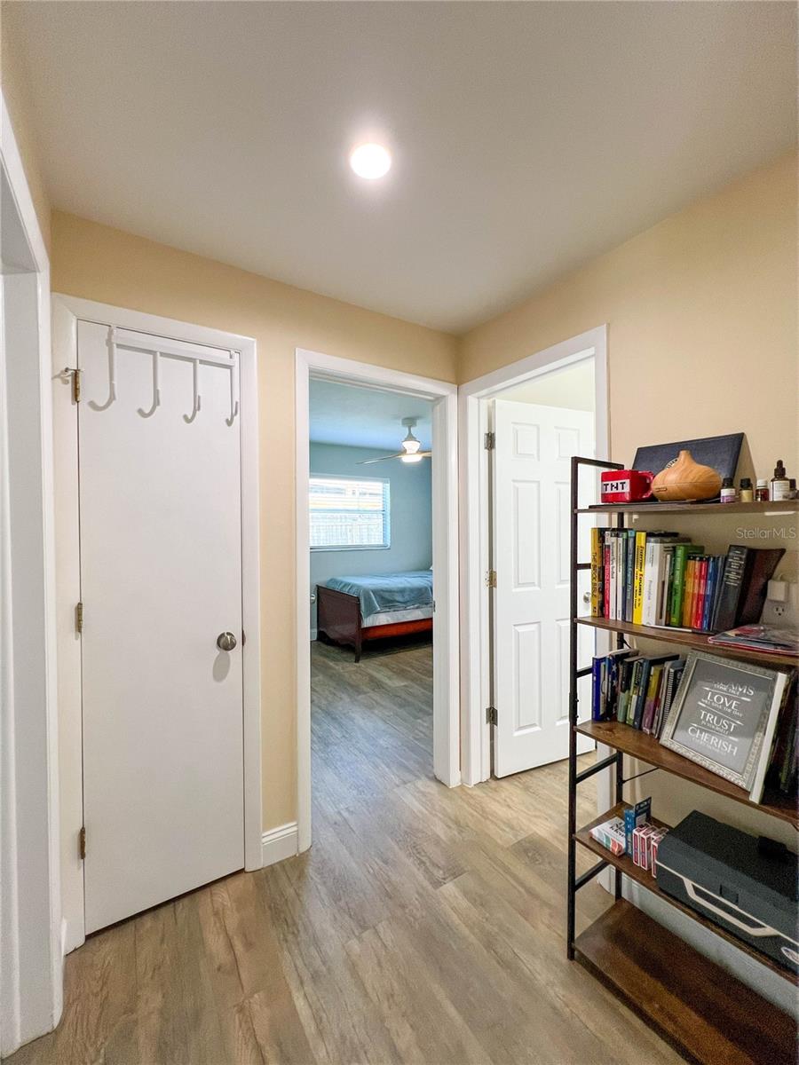 1524 S FREDRICA AVE — photo 25