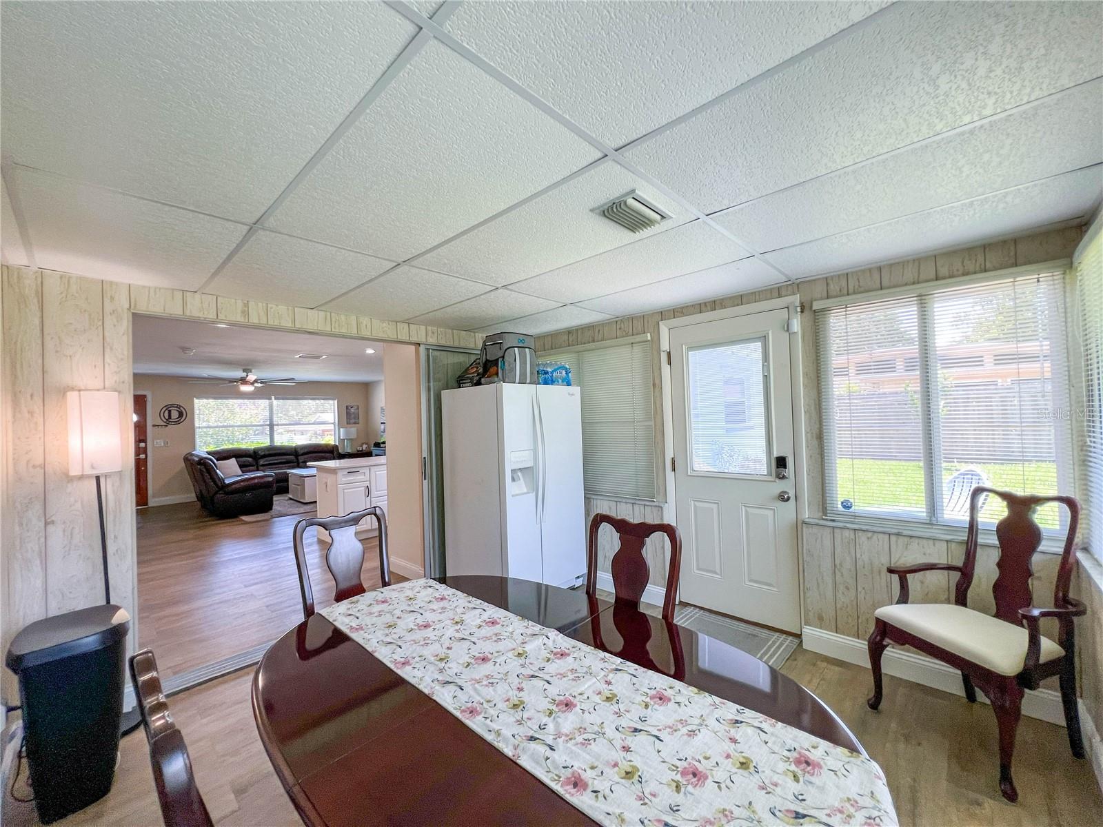 1524 S FREDRICA AVE — photo 23