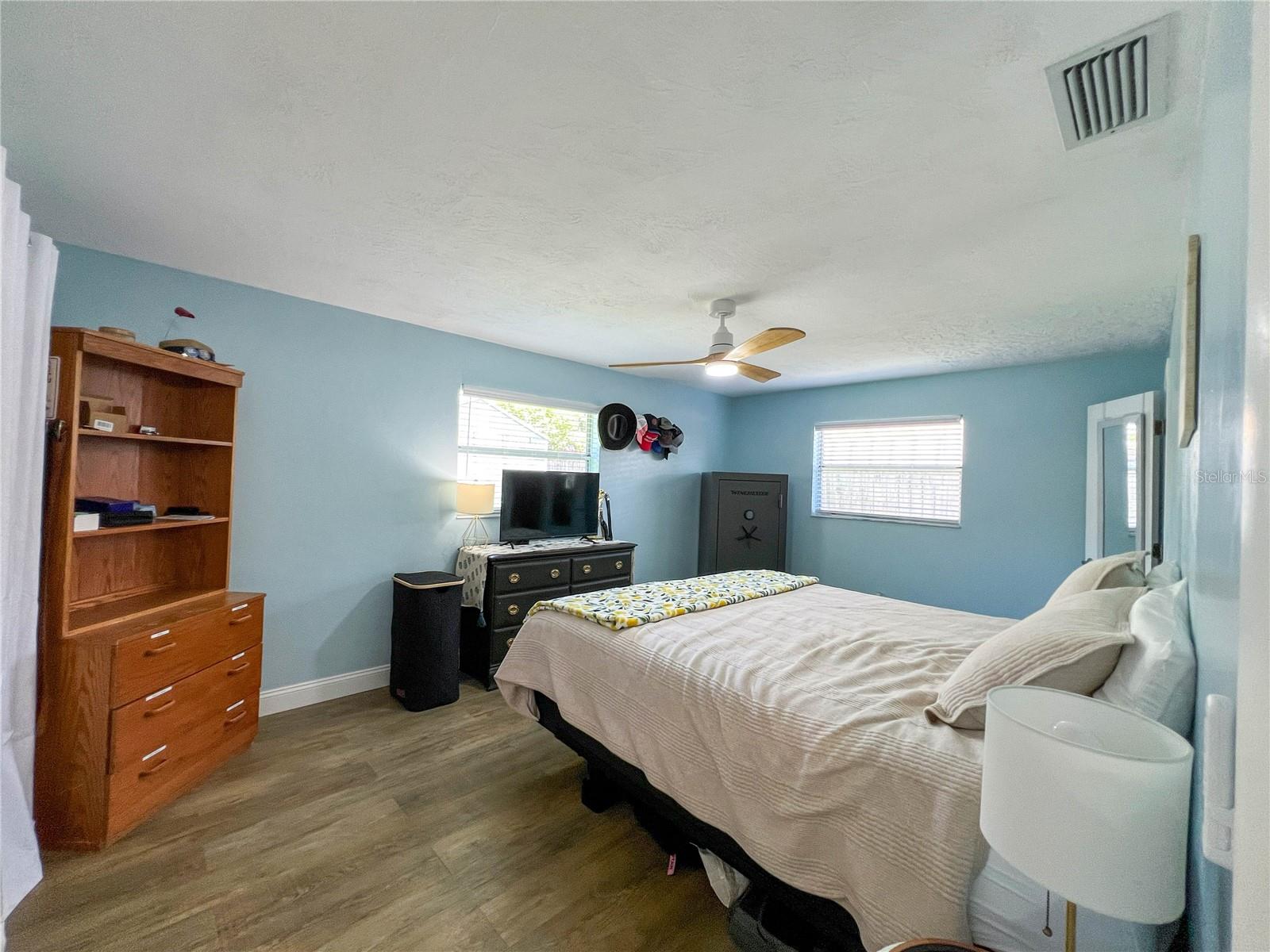 1524 S FREDRICA AVE — photo 17