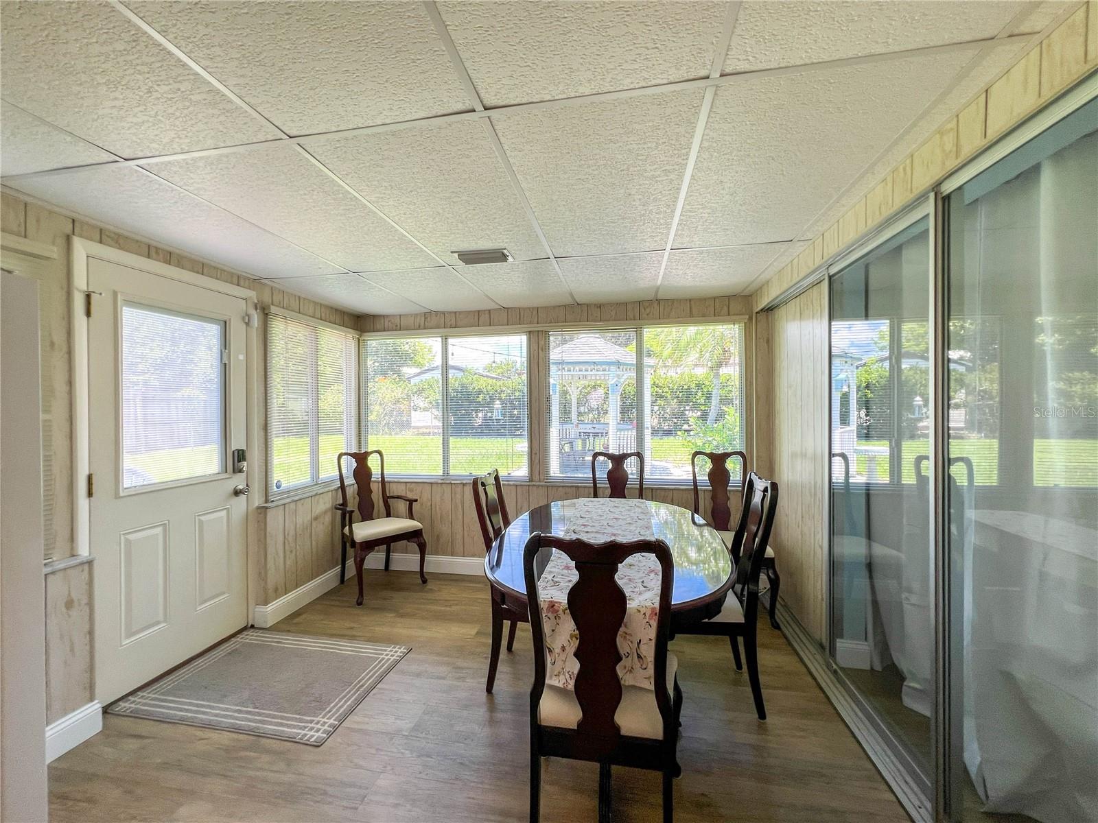 1524 S FREDRICA AVE — photo 22