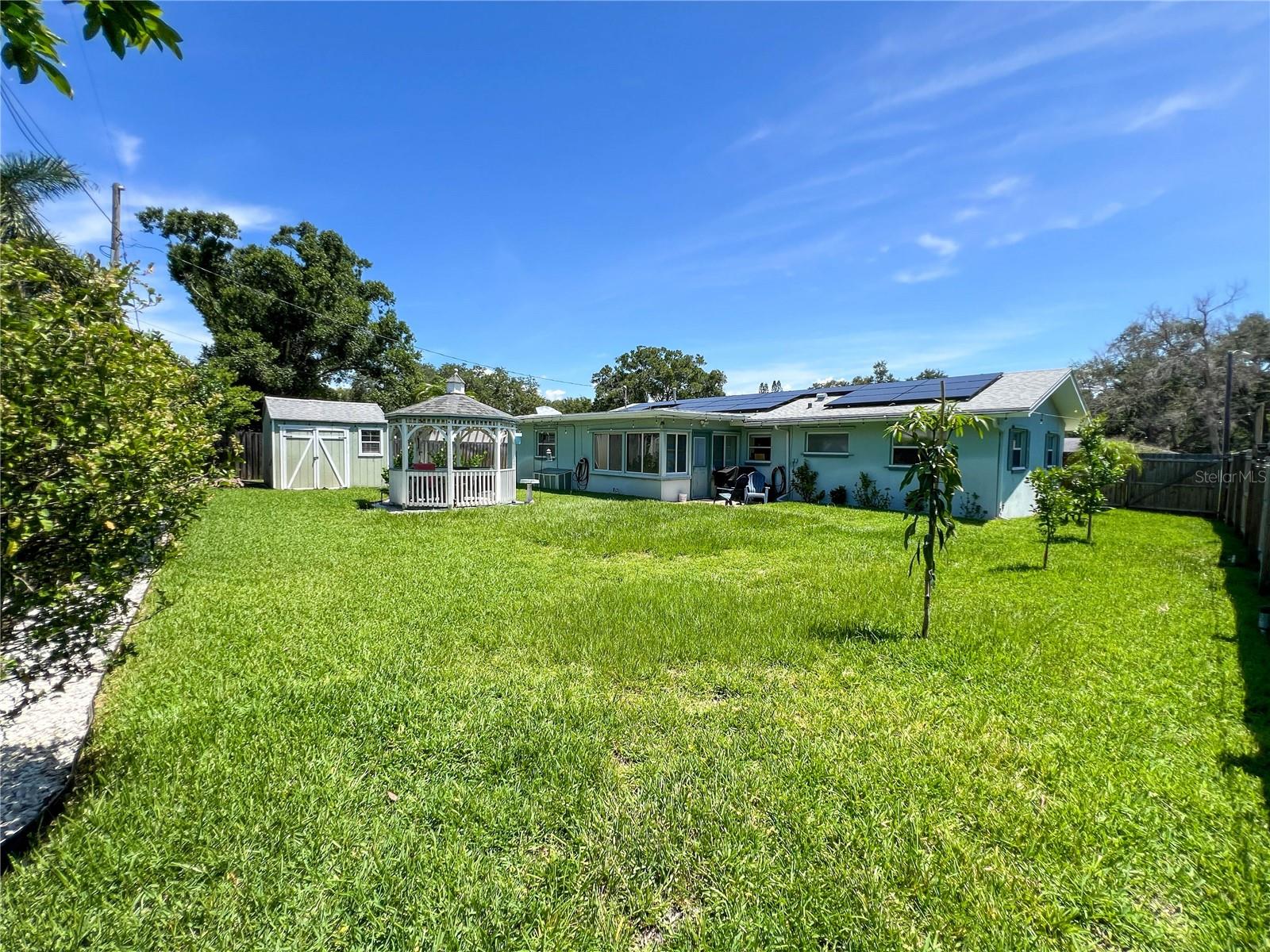 1524 S FREDRICA AVE — photo 2