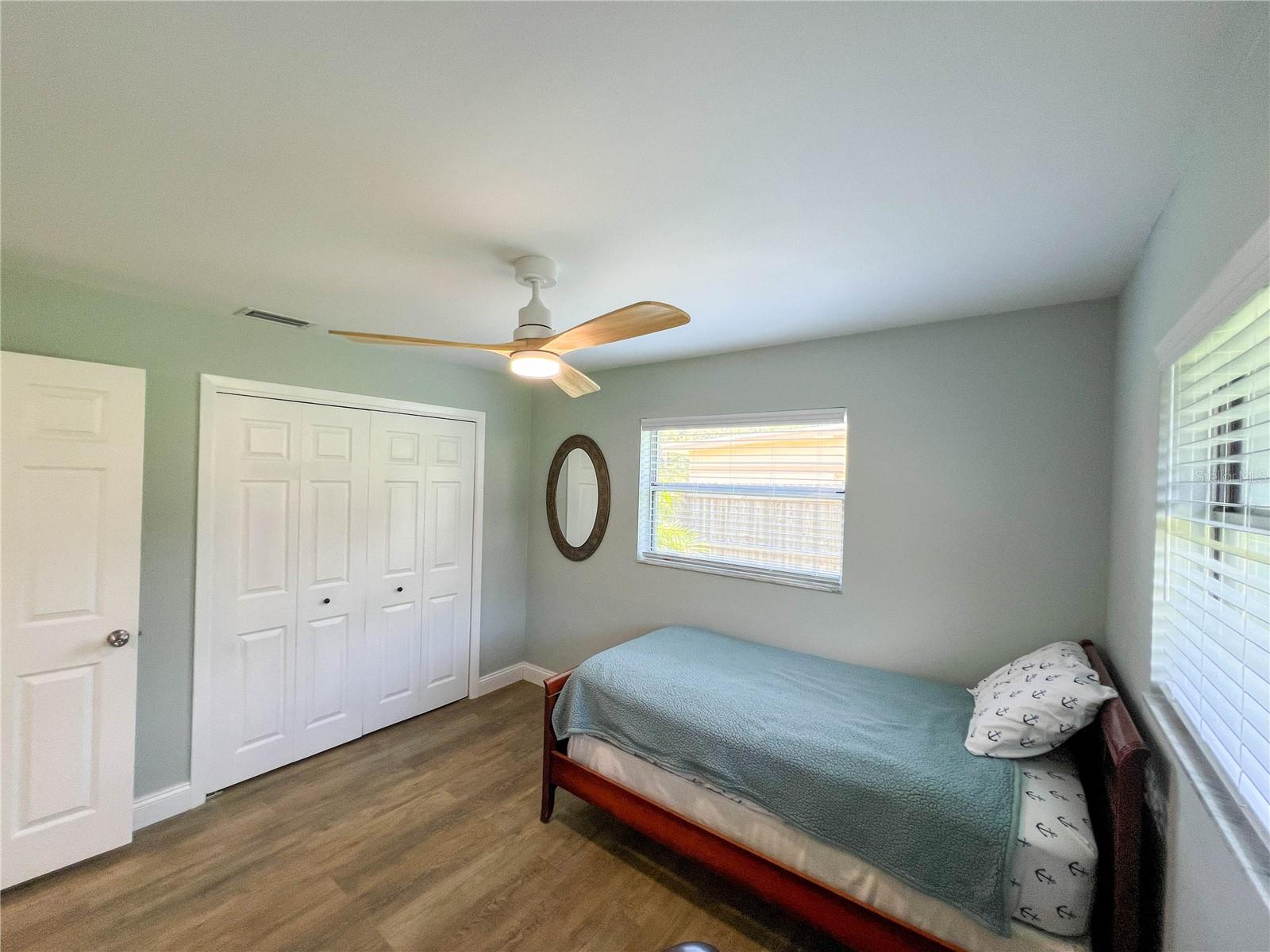 1524 S FREDRICA AVE — photo 32